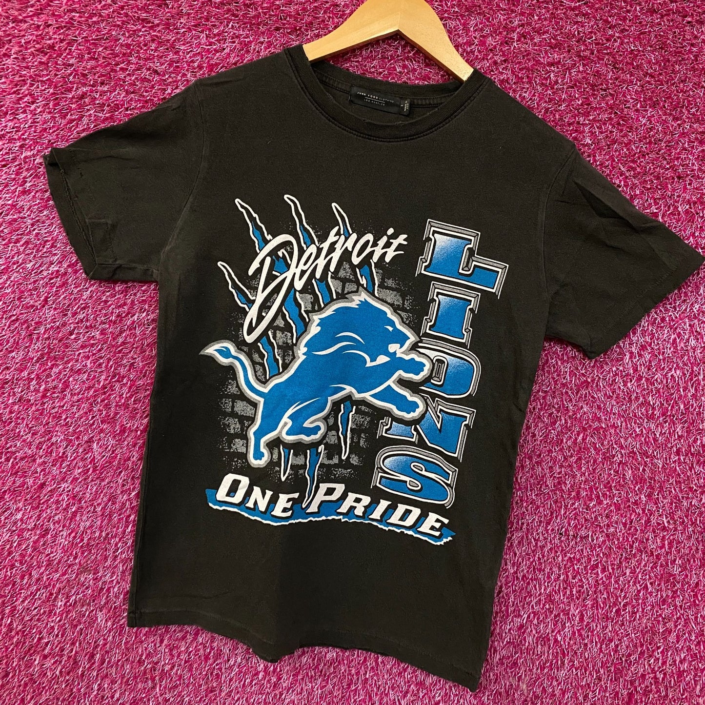 Junk Food Clothing Detroit Lions "One Pride" Vintage-Style T-Shirt Small