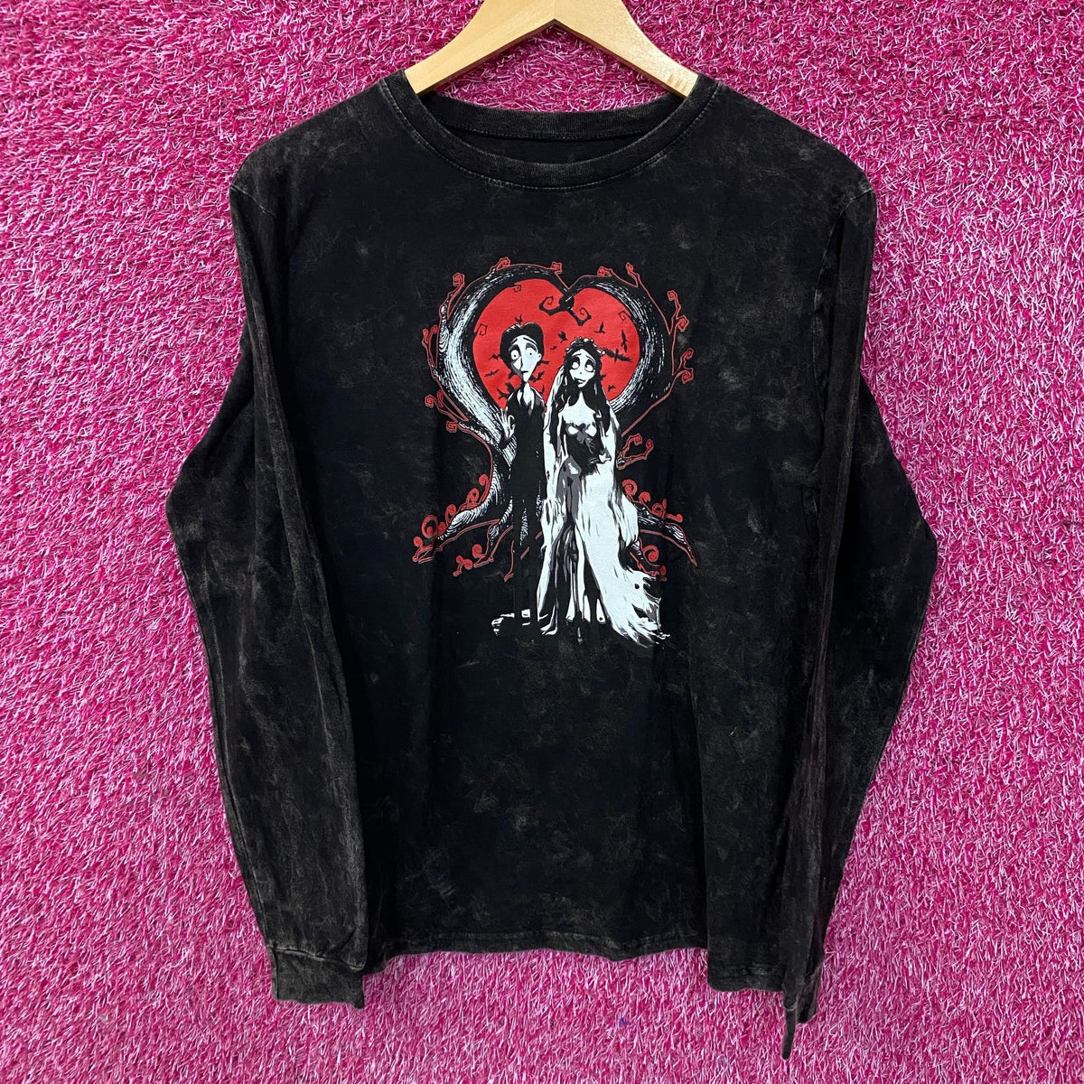 Tim Burton's Corpse Bride "Heart" Black Acid-Wash Long-Sleeve Graphic T-Shirt Medium