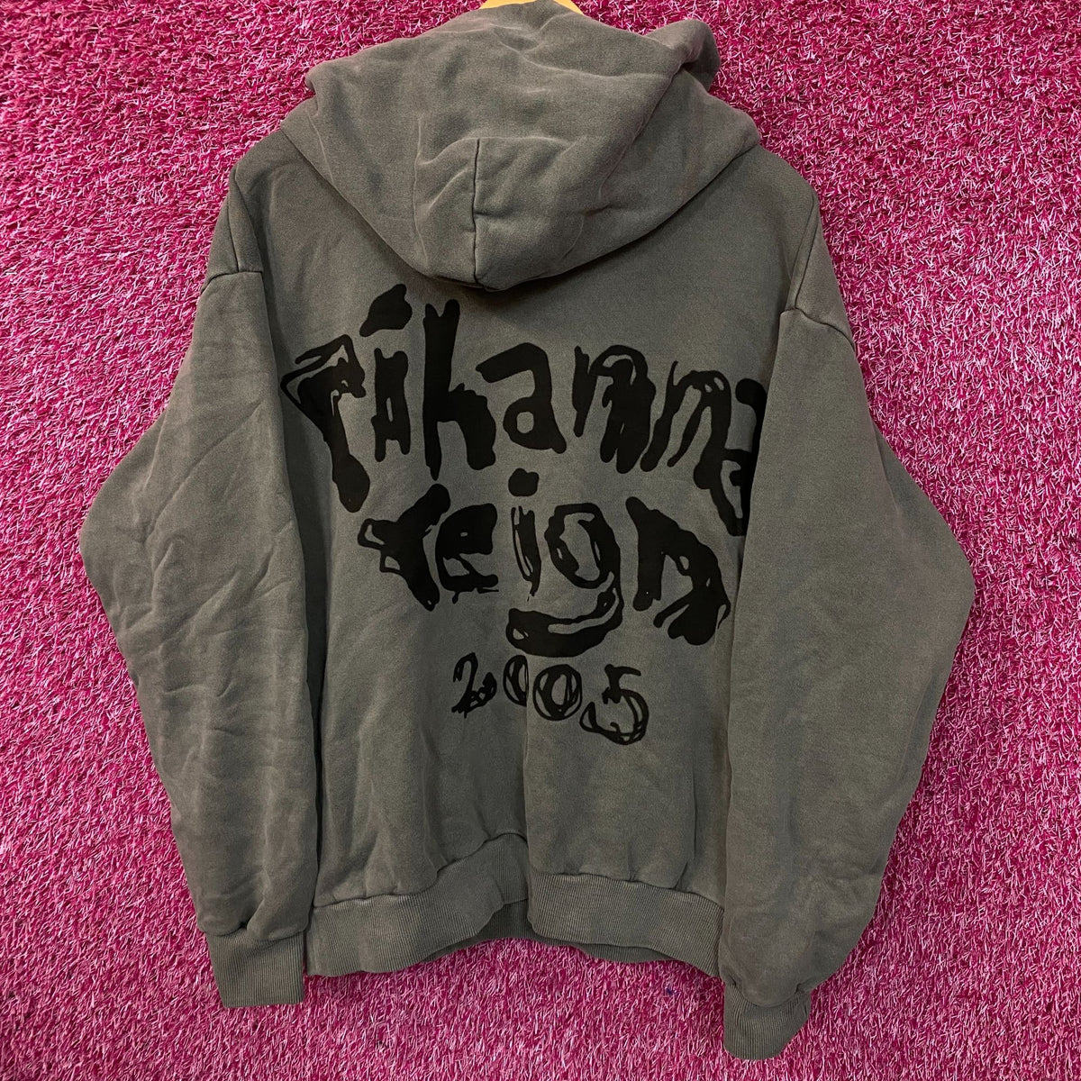 Rihanna Reign R20 "Rhenna" Graphic Pullover Hoodie Large