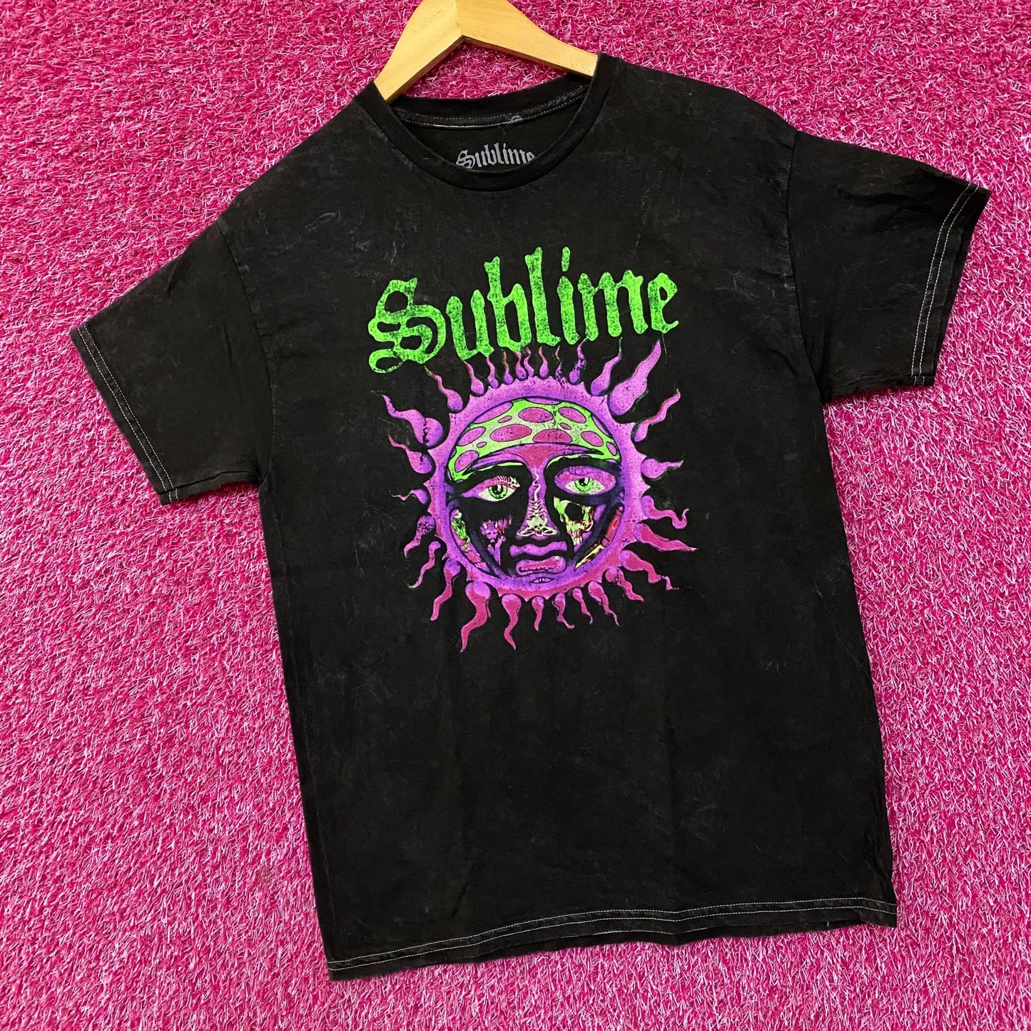 Sublime Glow In The Dark 40 Oz To Freedom Rock tshirt size Medium