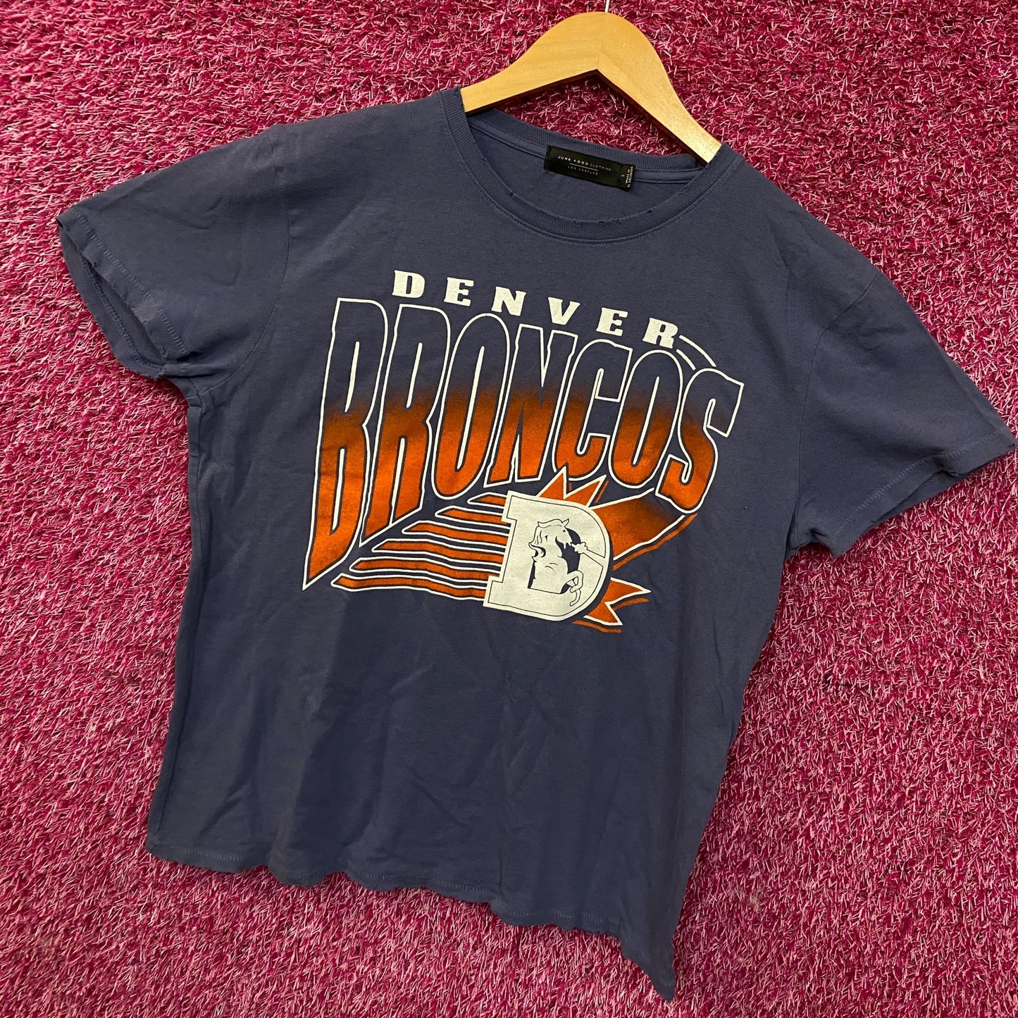 Junk Food Clothing NFL Denver Broncos Chrome Retro Style T-Shirt Small