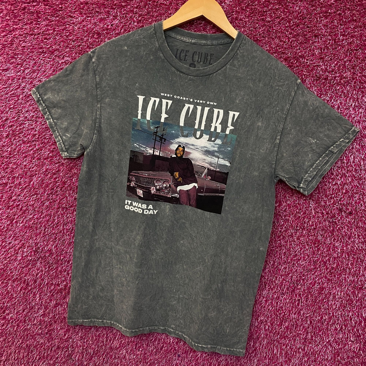 Ice Cube "It Was a Good Day" Graphic T-Shirt Medium