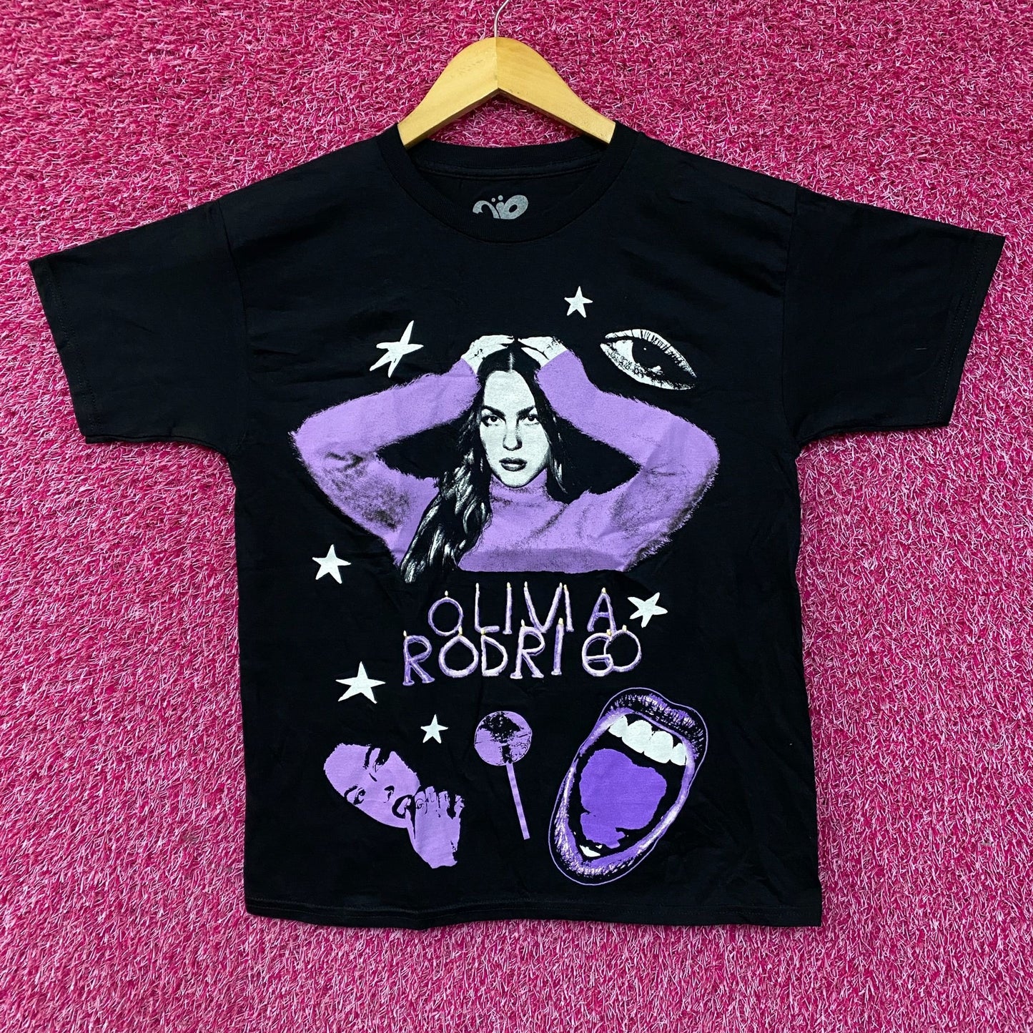 Olivia Rodrigo Guts Album World Tour T-Shirt Extra Small