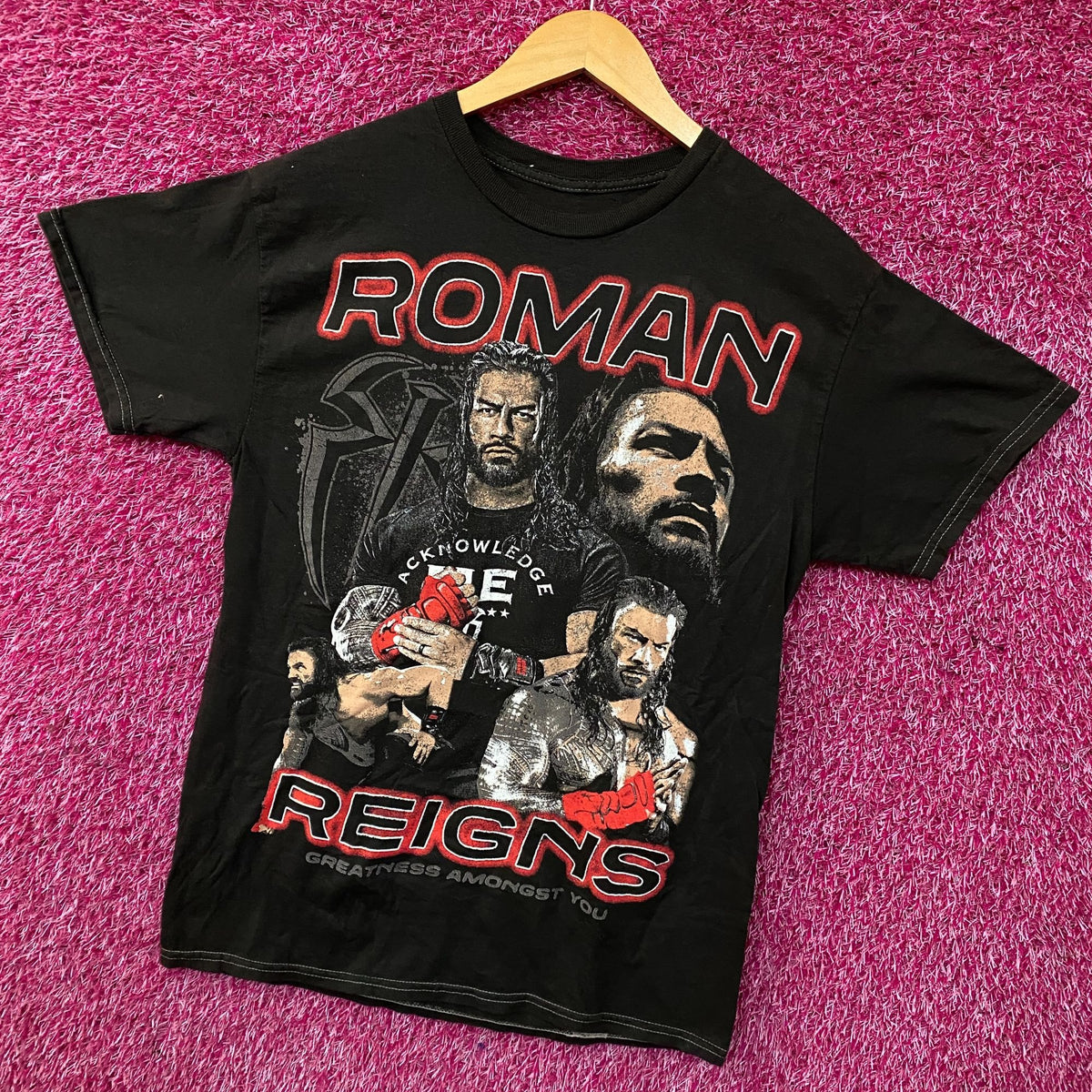 WWE Roman Reigns "Greatness Amongst You" Graphic T-Shirt Medium