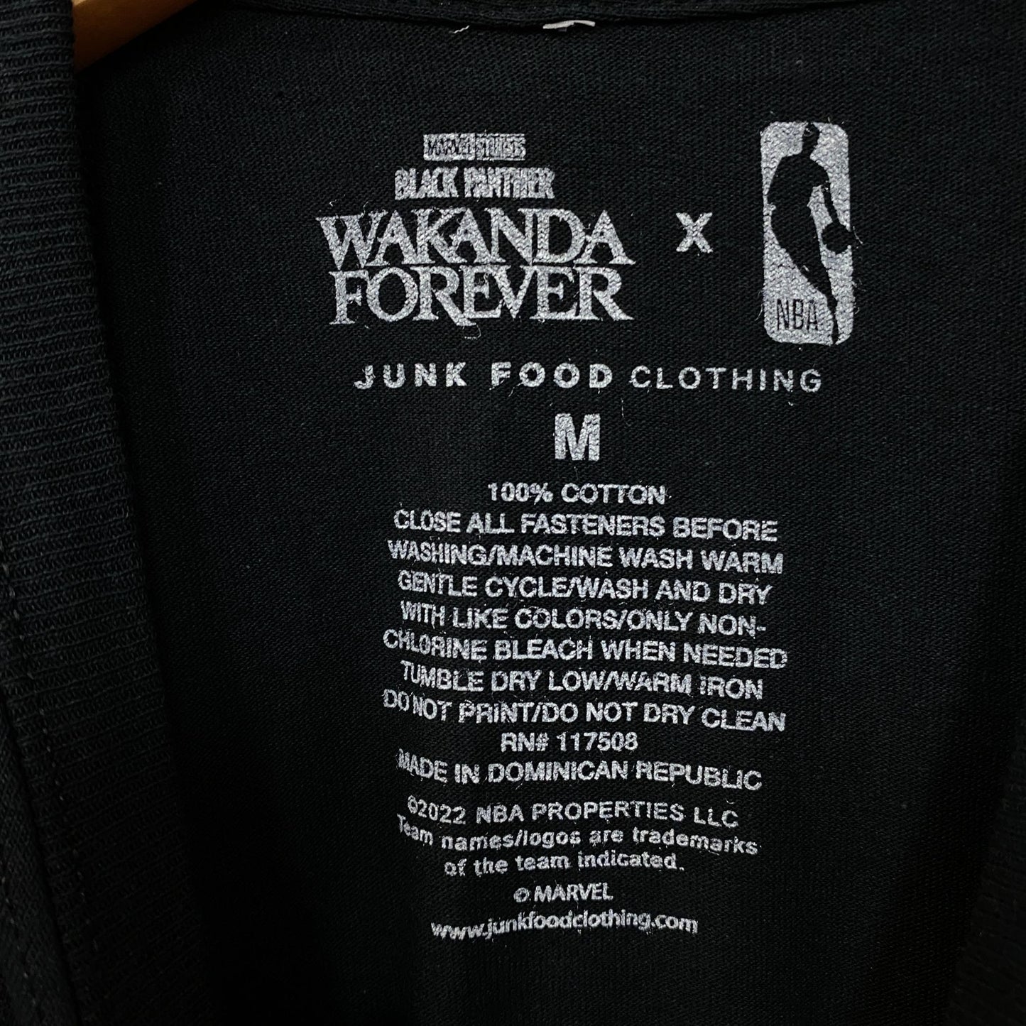 Junk Food Phoenix Suns NBA x Marvel Black Panther Wakanda Forever T-Shirt Medium