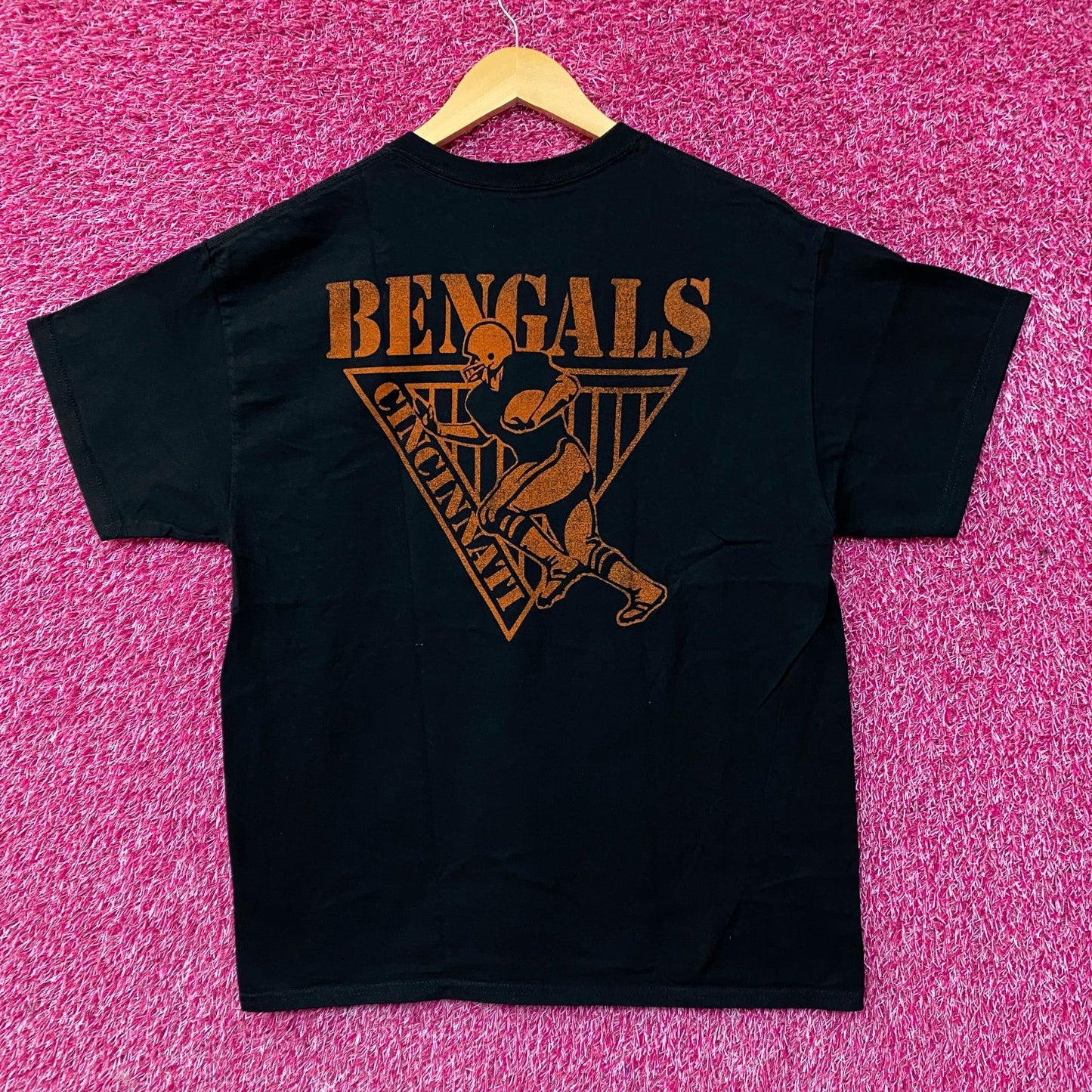 Junk Food Clothing Cincinnati Bengals Drive Graphic T-Shirt Medium
