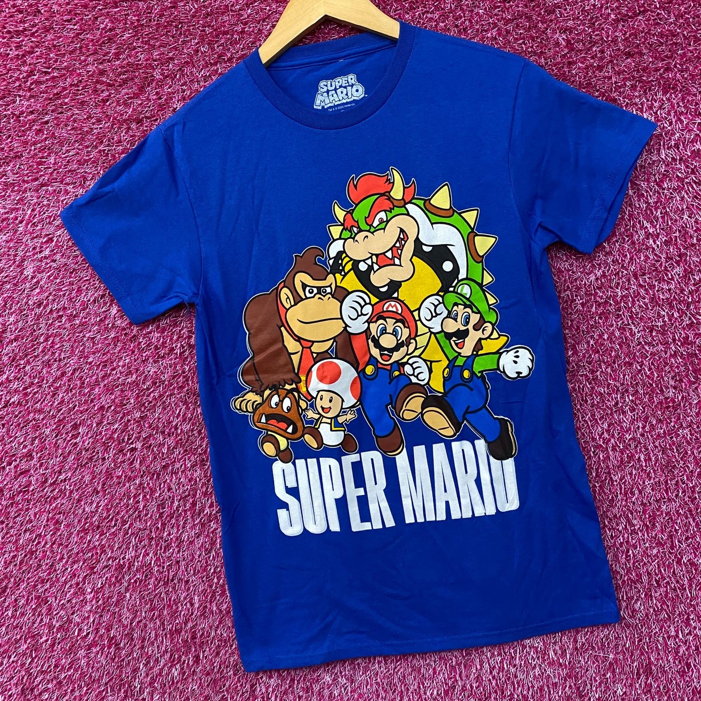 Nintendo Super Mario Brothers Game Characters T-Shirt Small