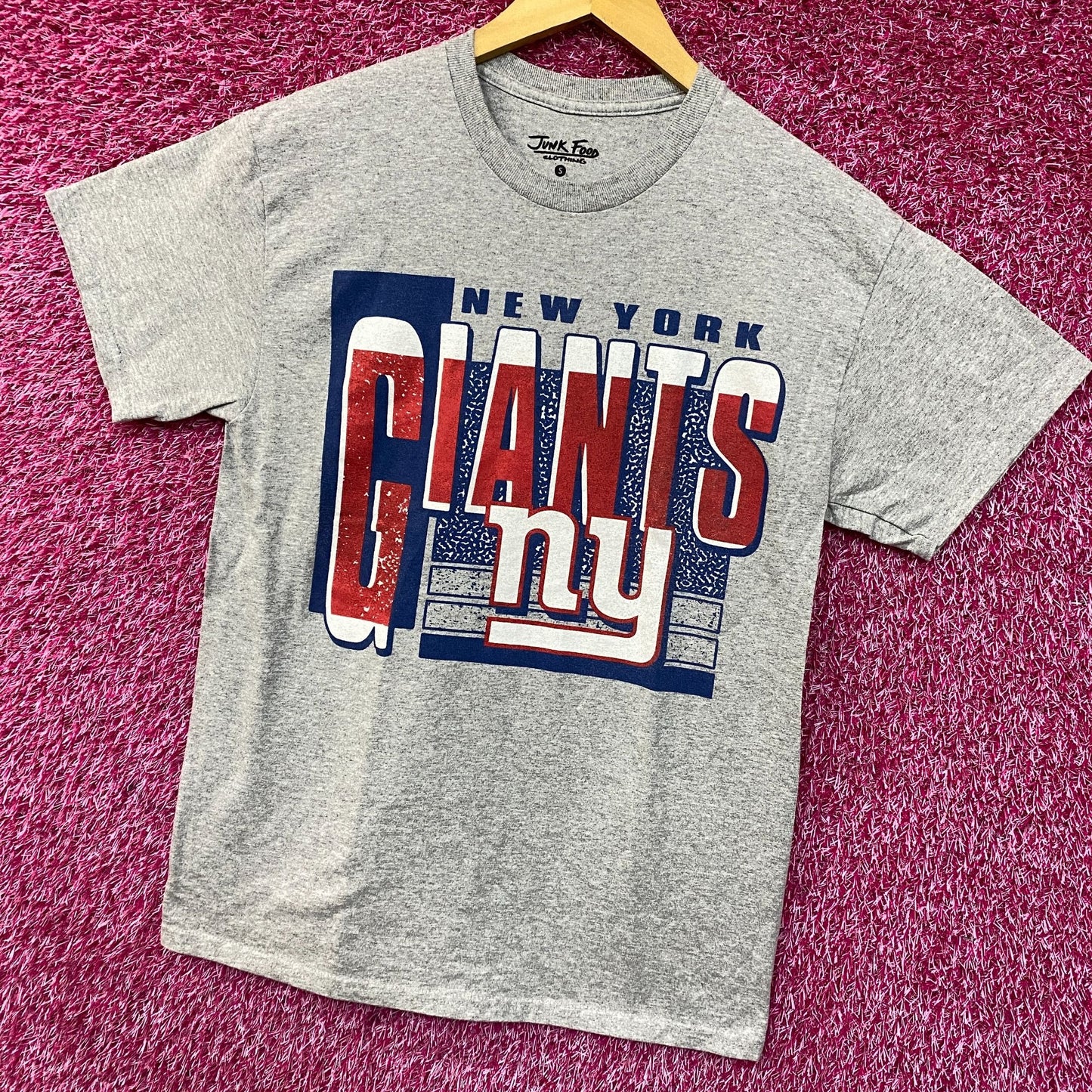 Junk Food NFL New York Giants Complete T-Shirt Small