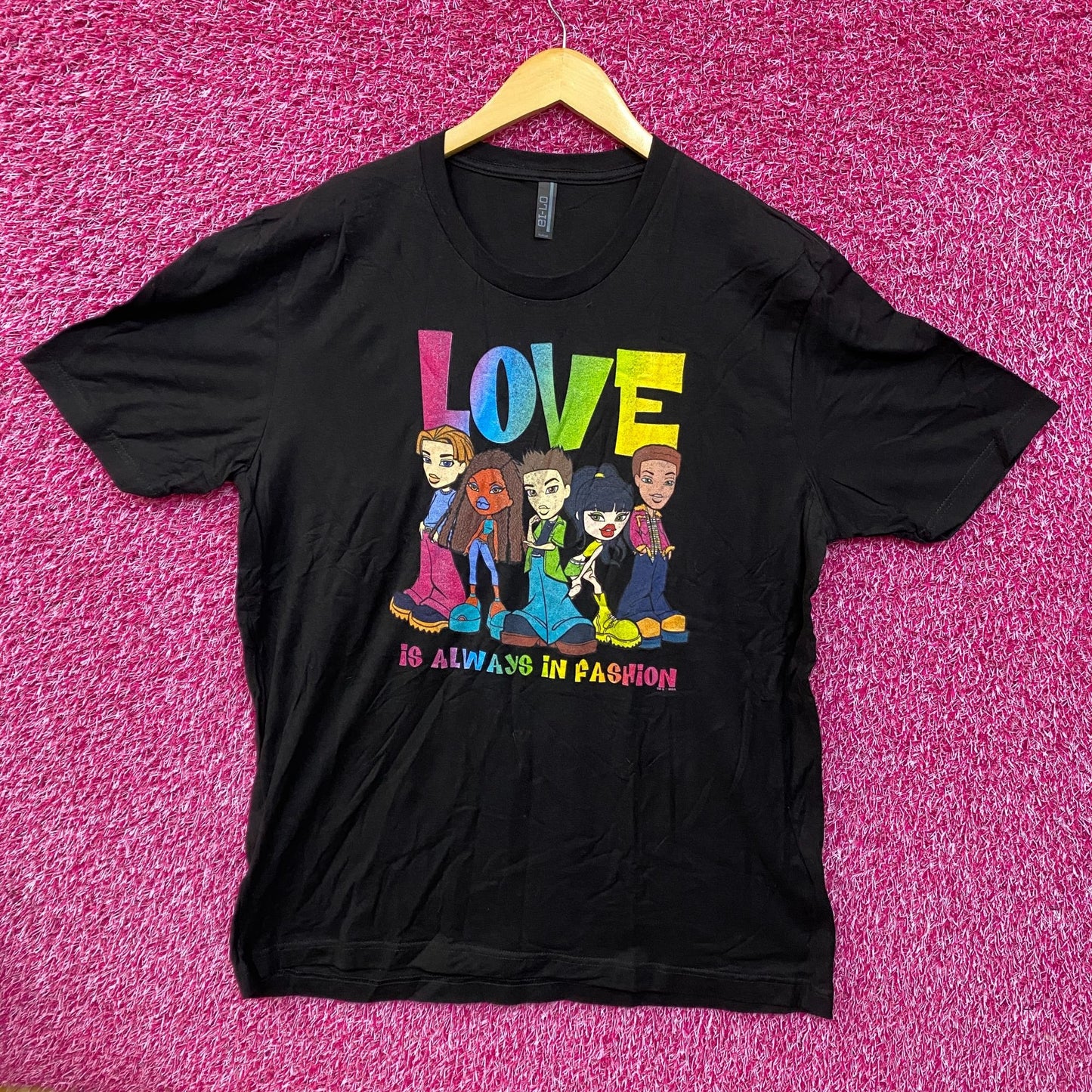 Bratz Love Is Always In Fashion Rainbow Graphic Design T-Shirt XL