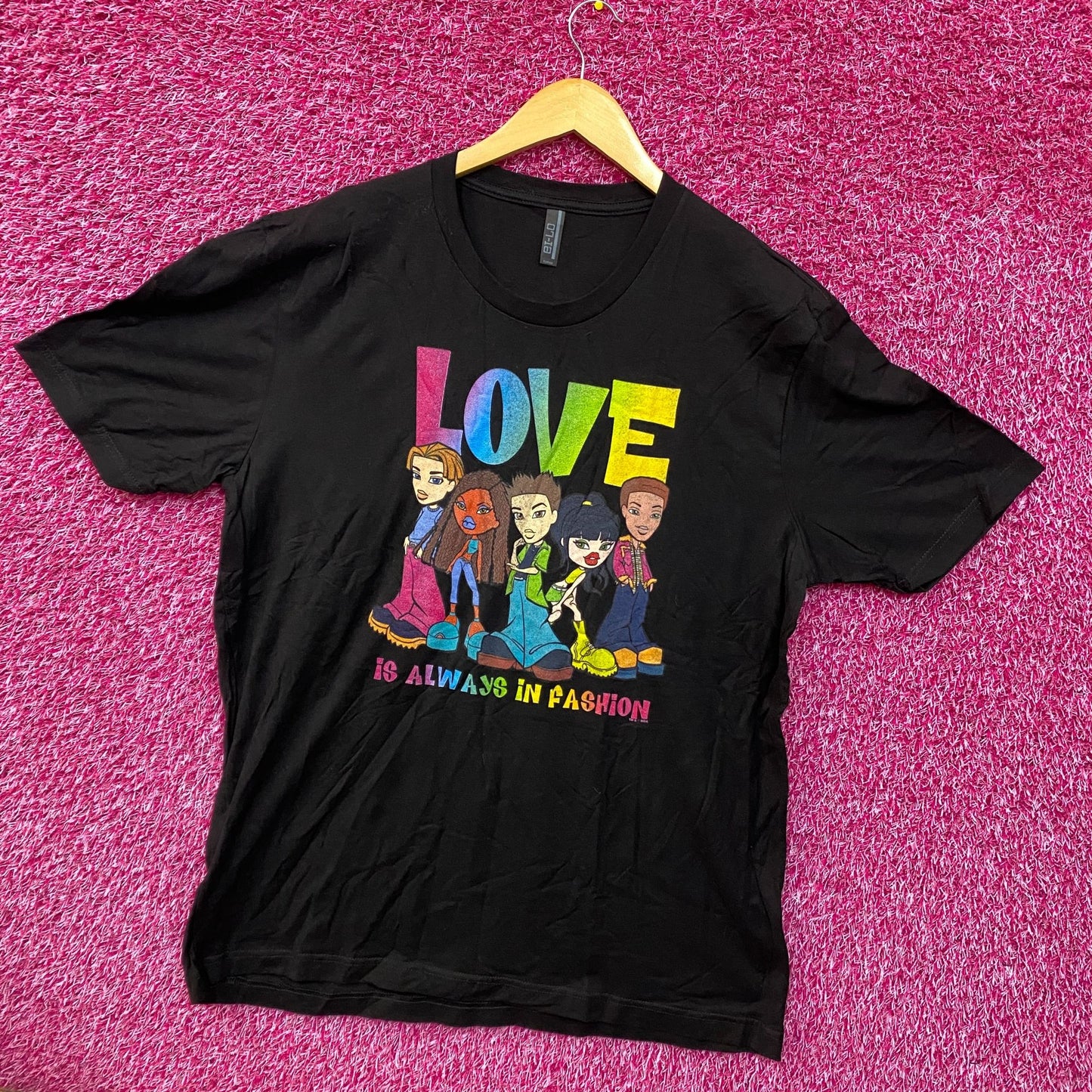 Bratz Love Is Always In Fashion Rainbow Graphic Design T-Shirt XL