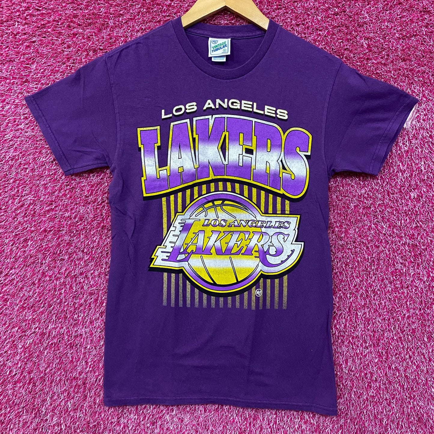 Los Angeles Lakers Graphic Design T-Shirt Small