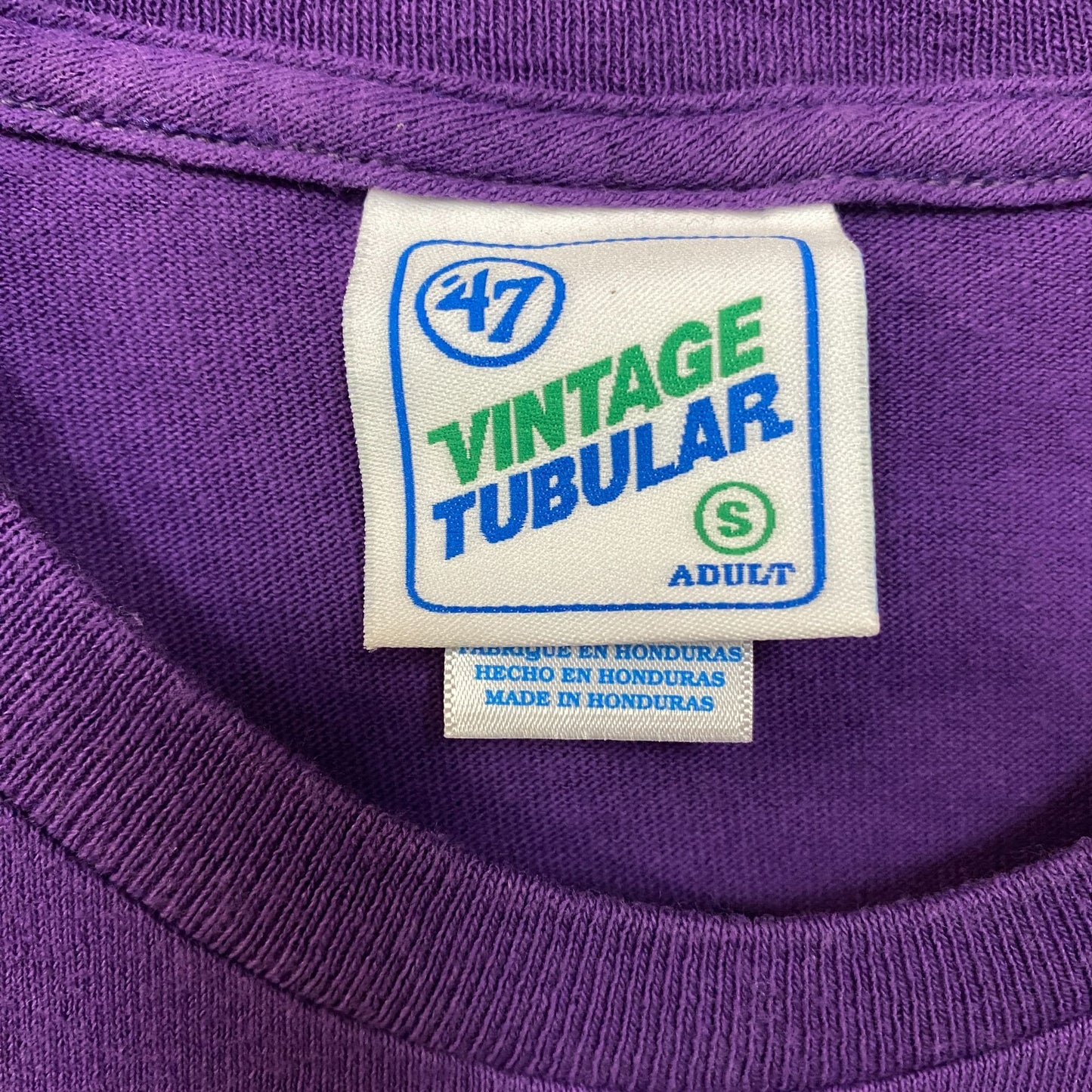 Los Angeles Lakers Graphic Design T-Shirt Small