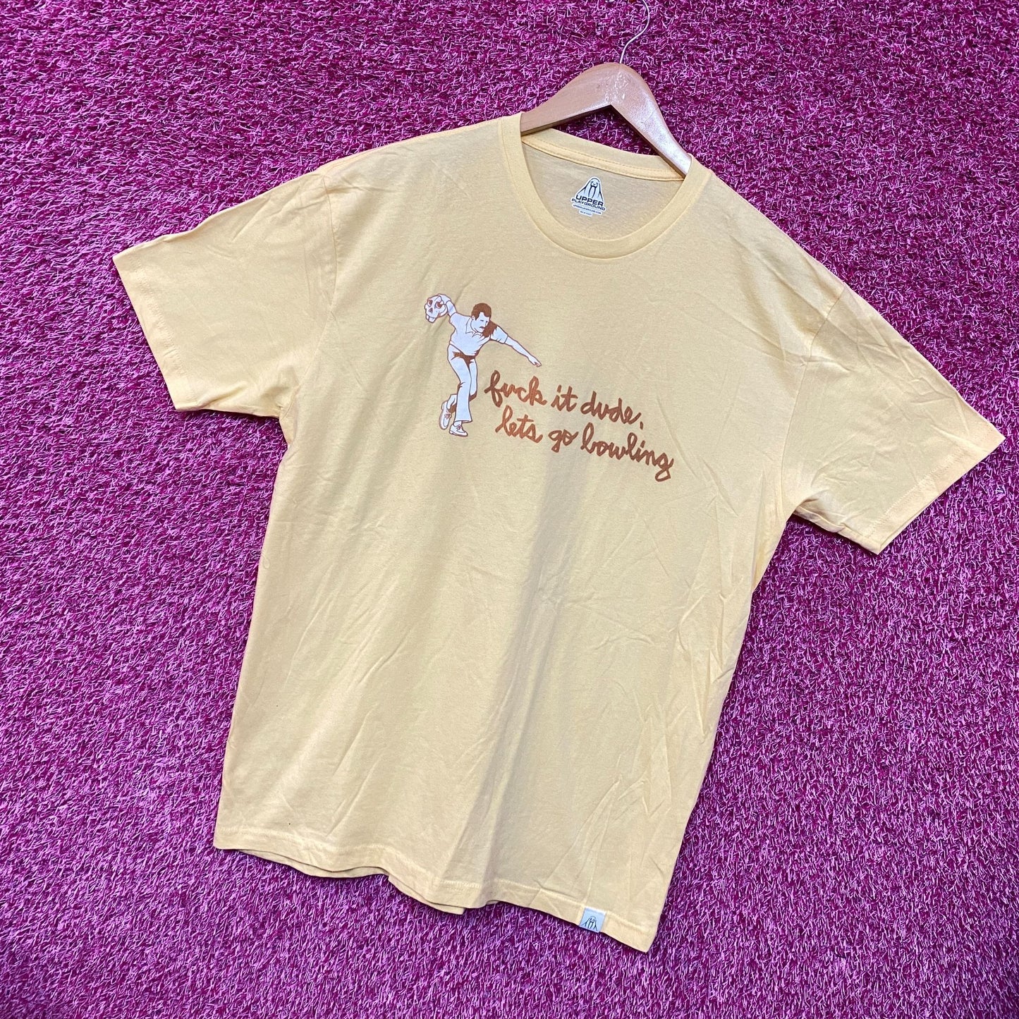 The BIg Lebowski Were Going Bowling Yellow Tshirt size Large