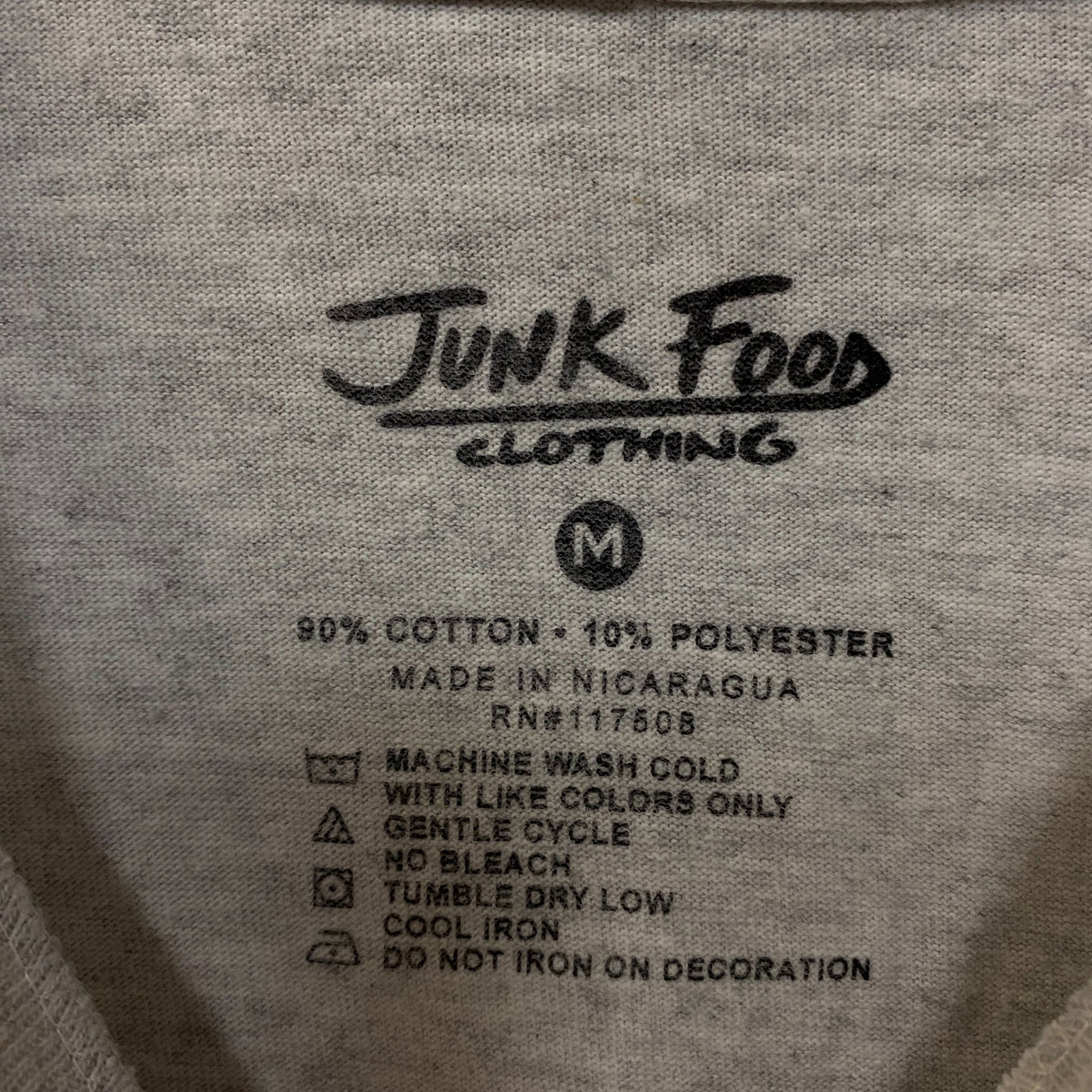 Junk Food Clothing Peanuts Snoopy Halloween Tshirt size Medium