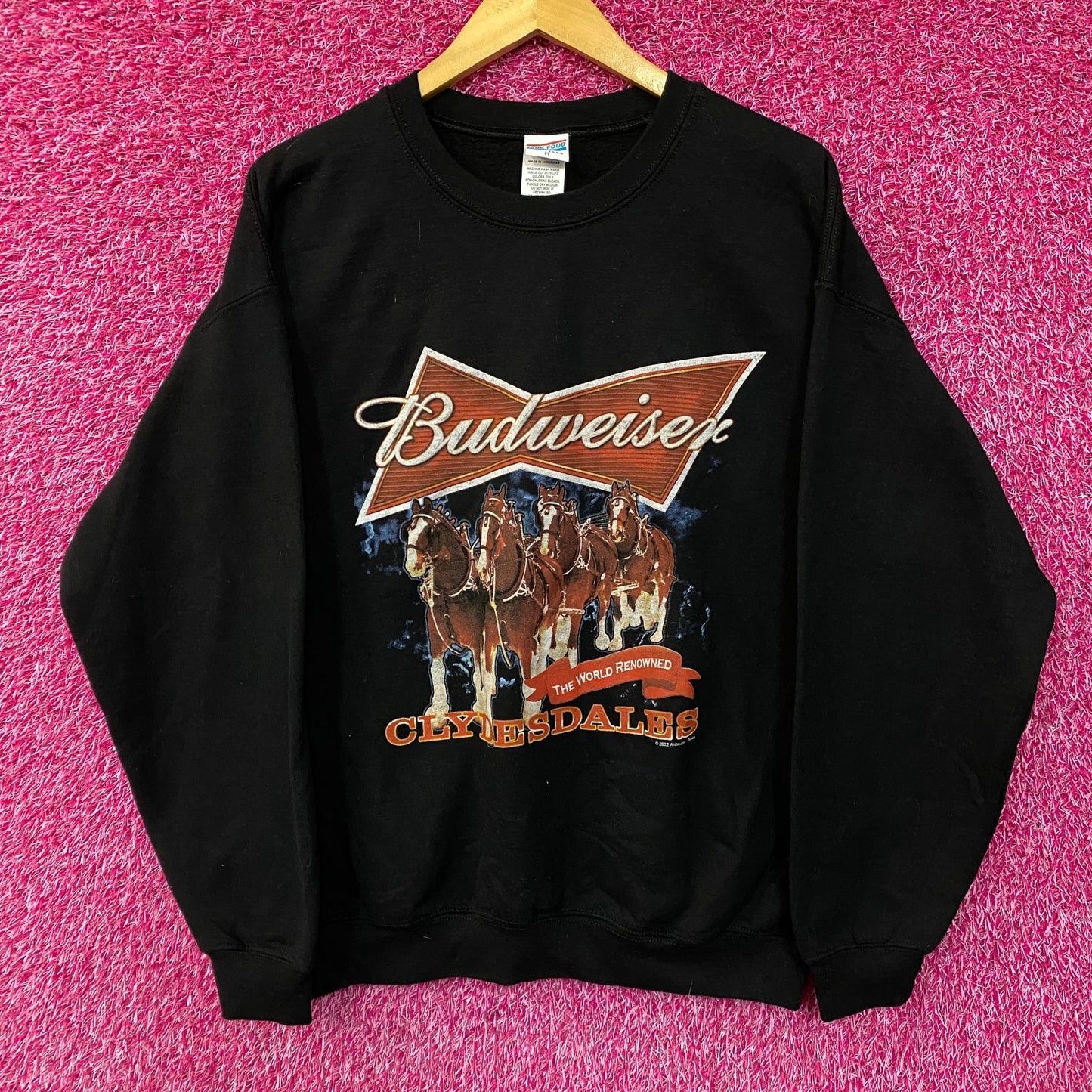 Junk Food Budweiser Clydesdales Beer Crewneck Sweater Medium