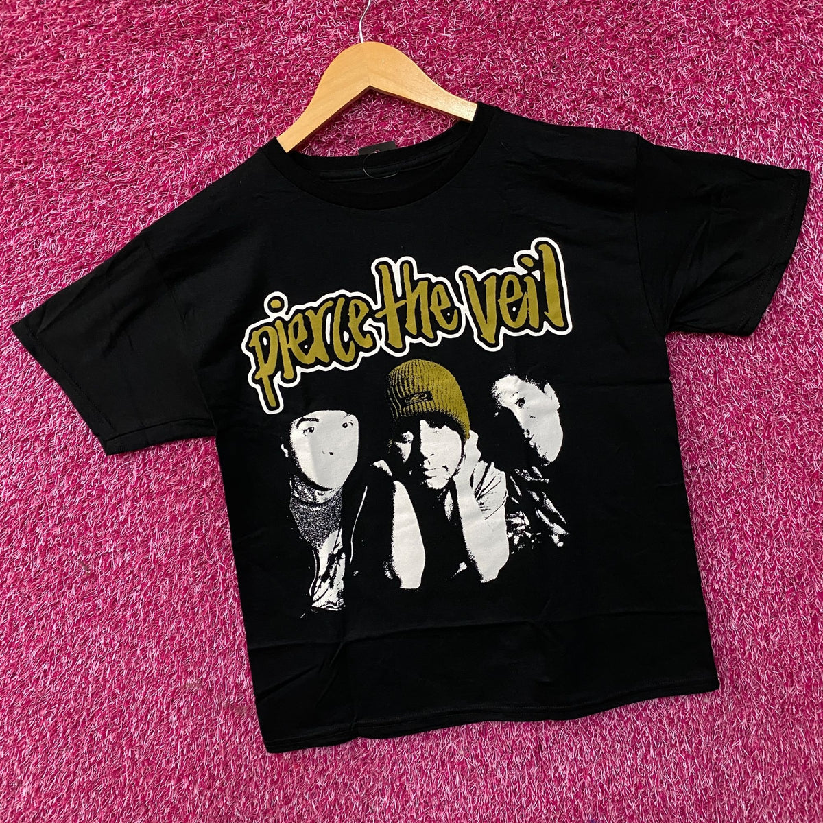 Pierce The Veil Group Photo Rock T-Shirt XS