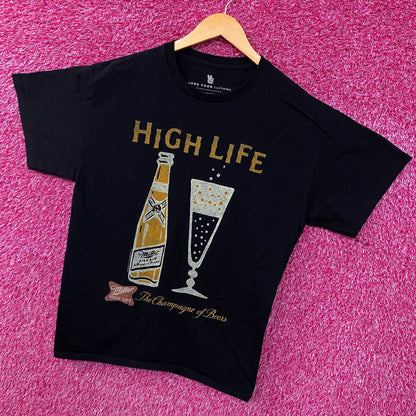 Junk Food Clothing Miller High Life Graphic T-Shirt Medium