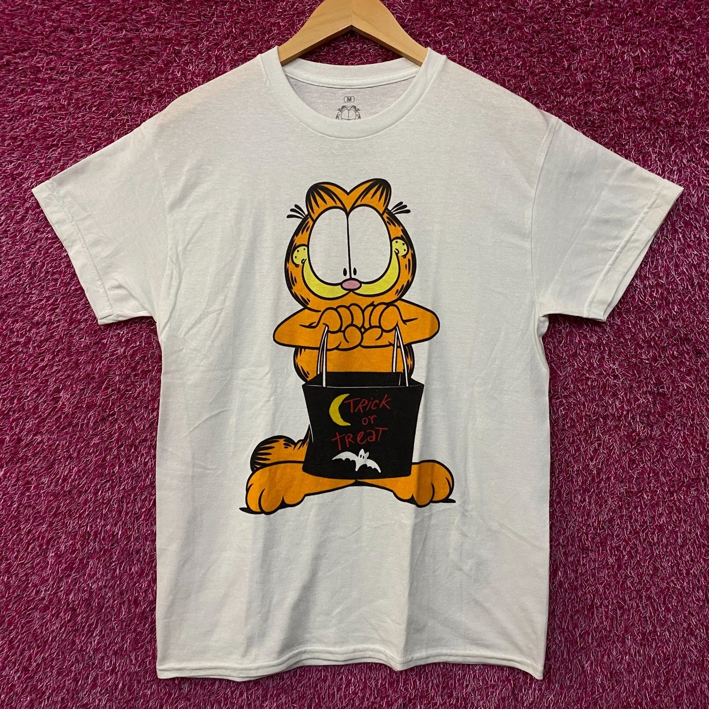 Garfield Trick Or Treat Cartoon Graphic T-Shirt Medium