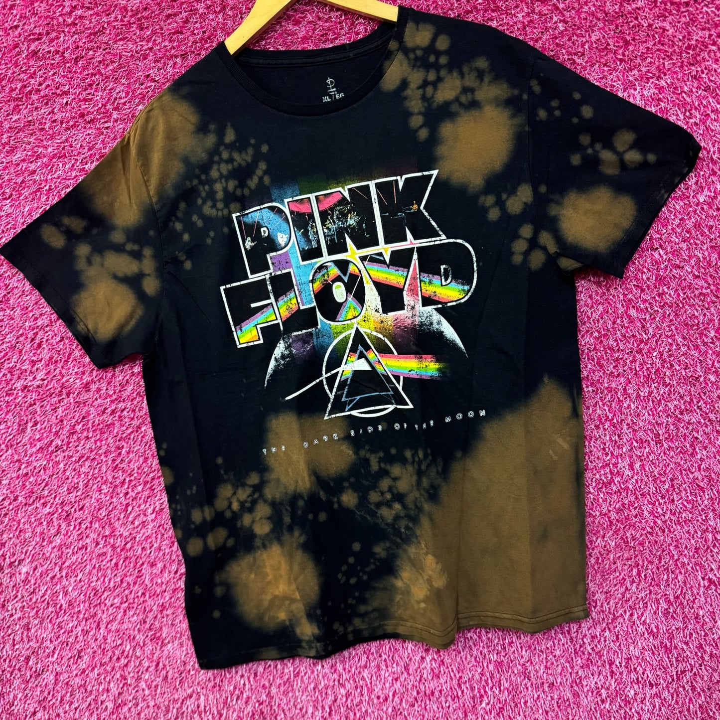 Pink Floyd Dark Side of The Moon bleach dye Rock T-shirt size XL