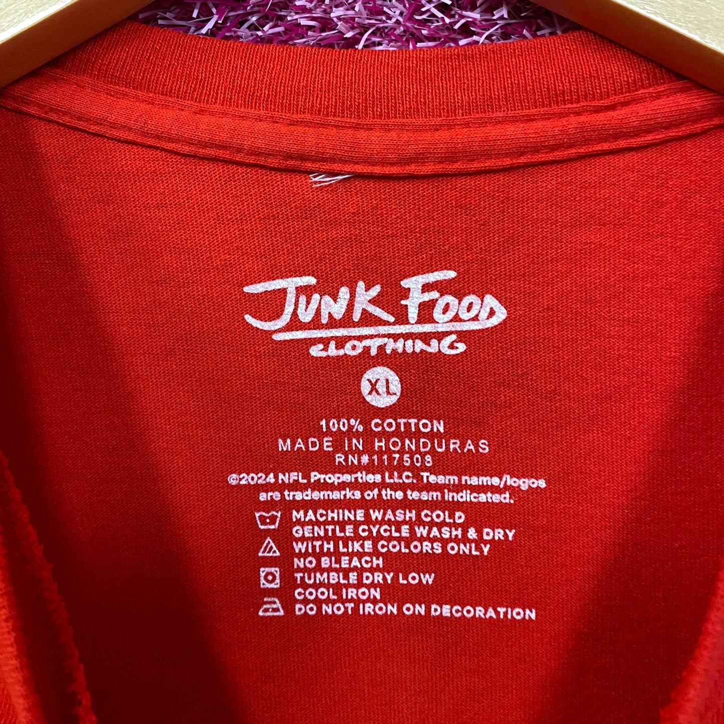 Junk Food Clothing Kansas City Chiefs Graphic T-Shirt XL