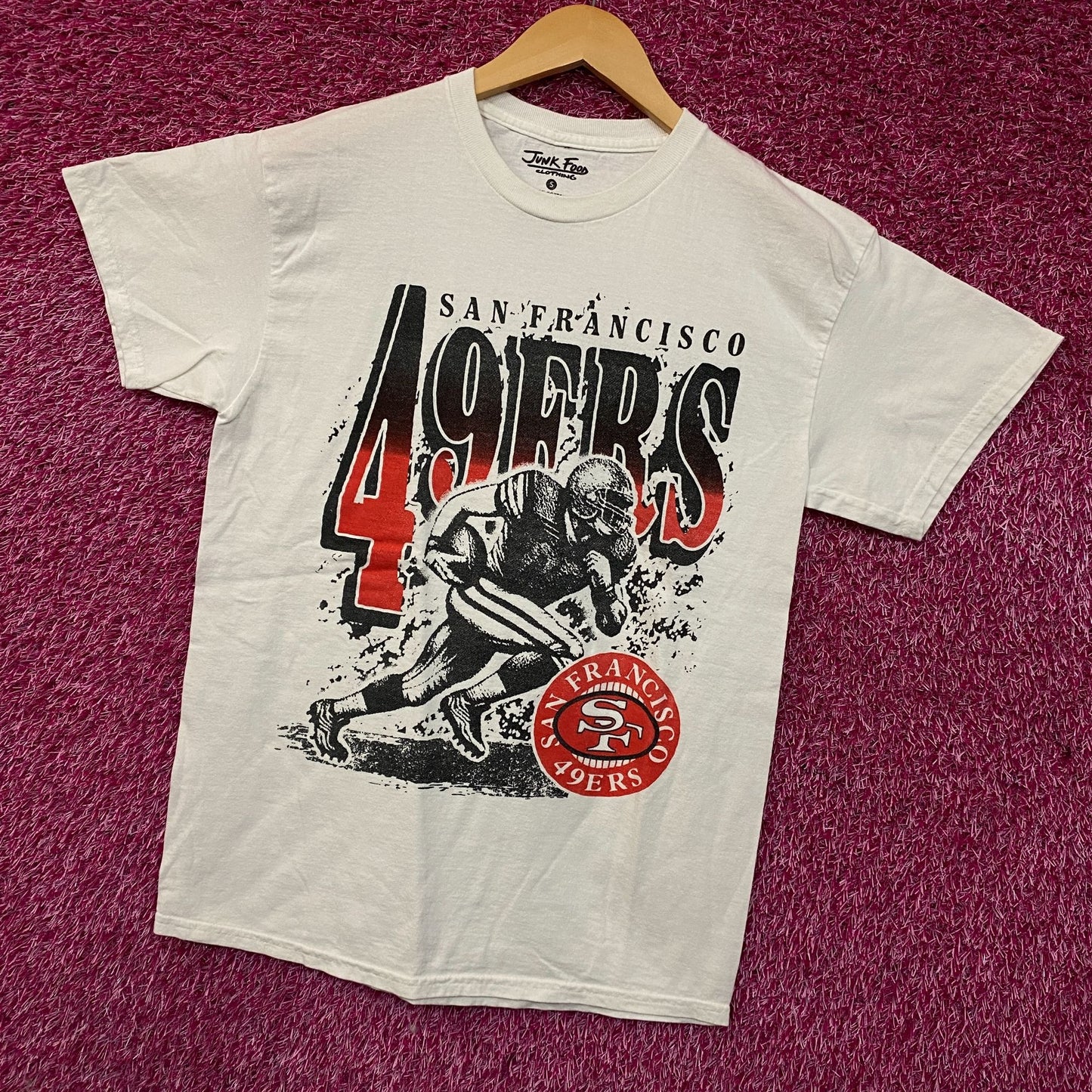 Junk Food Clothing NFL San Francisco 49ers Rushing Flea Market T-Shirt Small