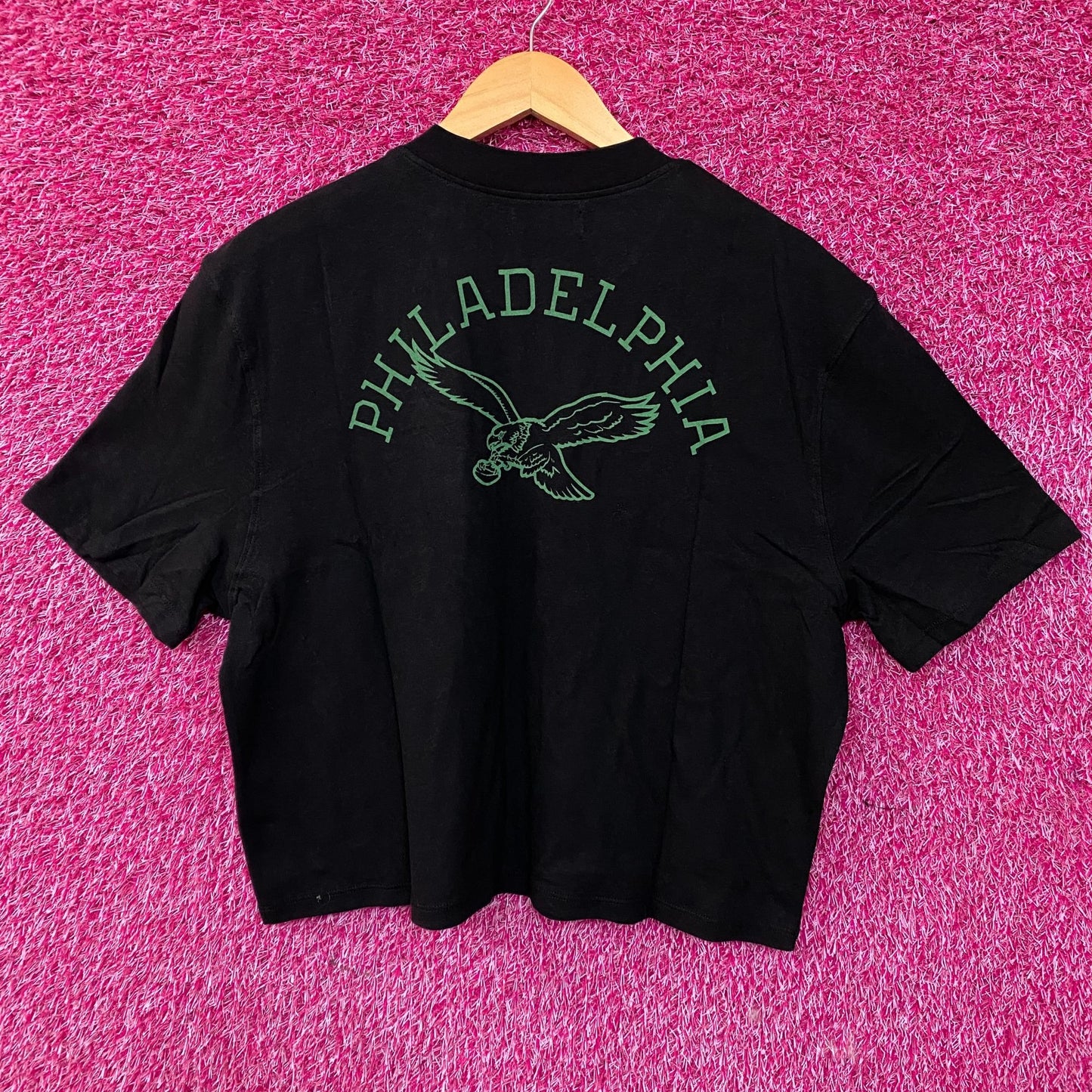 Junk Food Philadelphia Eagles Crop Shirt Large