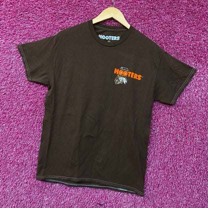 Hooters "Where Angels Get Their Wings!" Graphic T-Shirt Medium