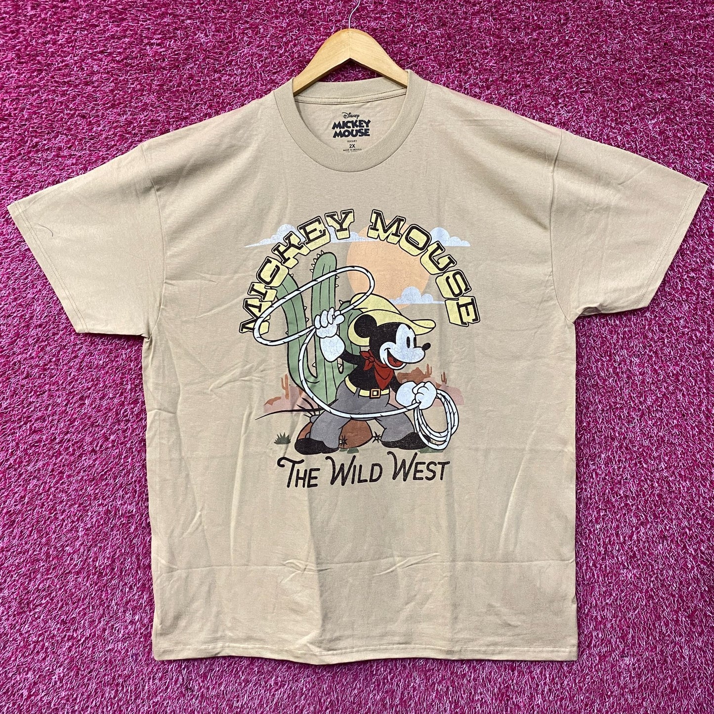 Disney Mickey Mouse The Wild West Cartoon Poster T-Shirt 2XL