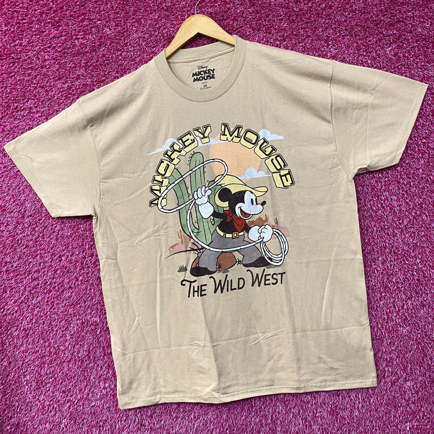 Disney Mickey Mouse The Wild West Cartoon Poster T-Shirt 2XL