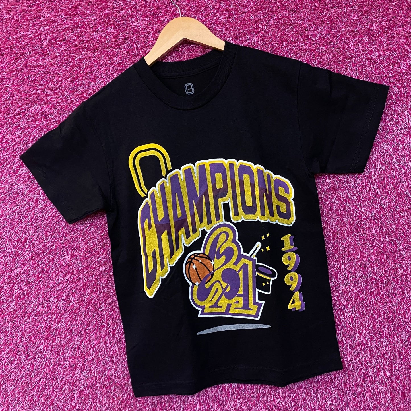 Circulate x Overtime Local Champions Los Angeles Lakers Graphic T-Shirt Small