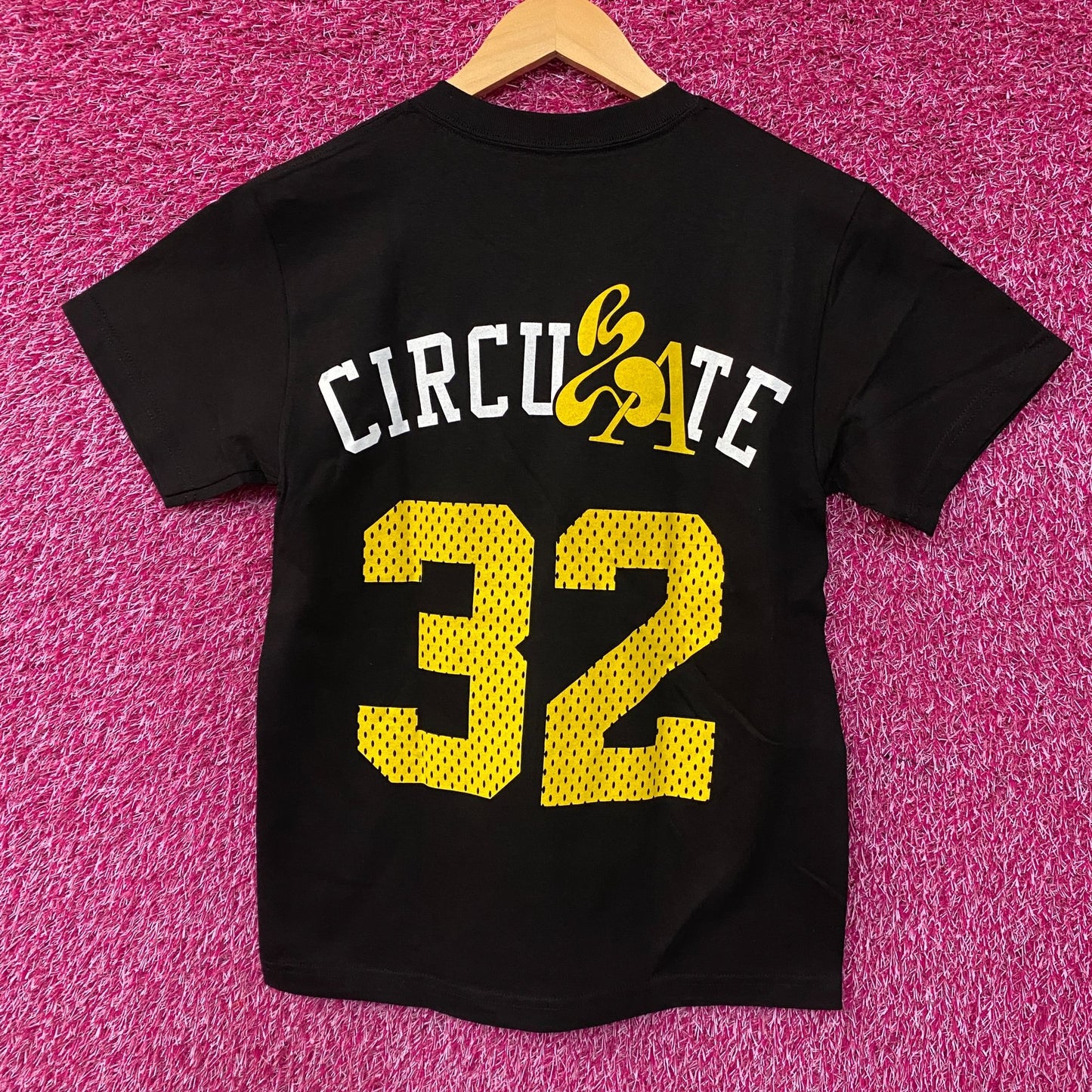 Circulate x Overtime Local Champions Los Angeles Lakers Graphic T-Shirt Small