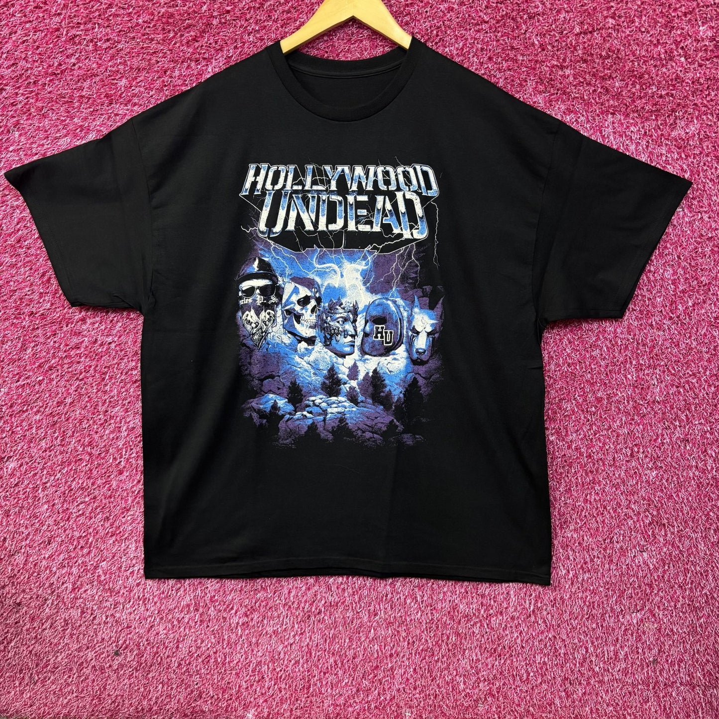 Hollywood Undead Mount Crush More Black T-Shirt XL