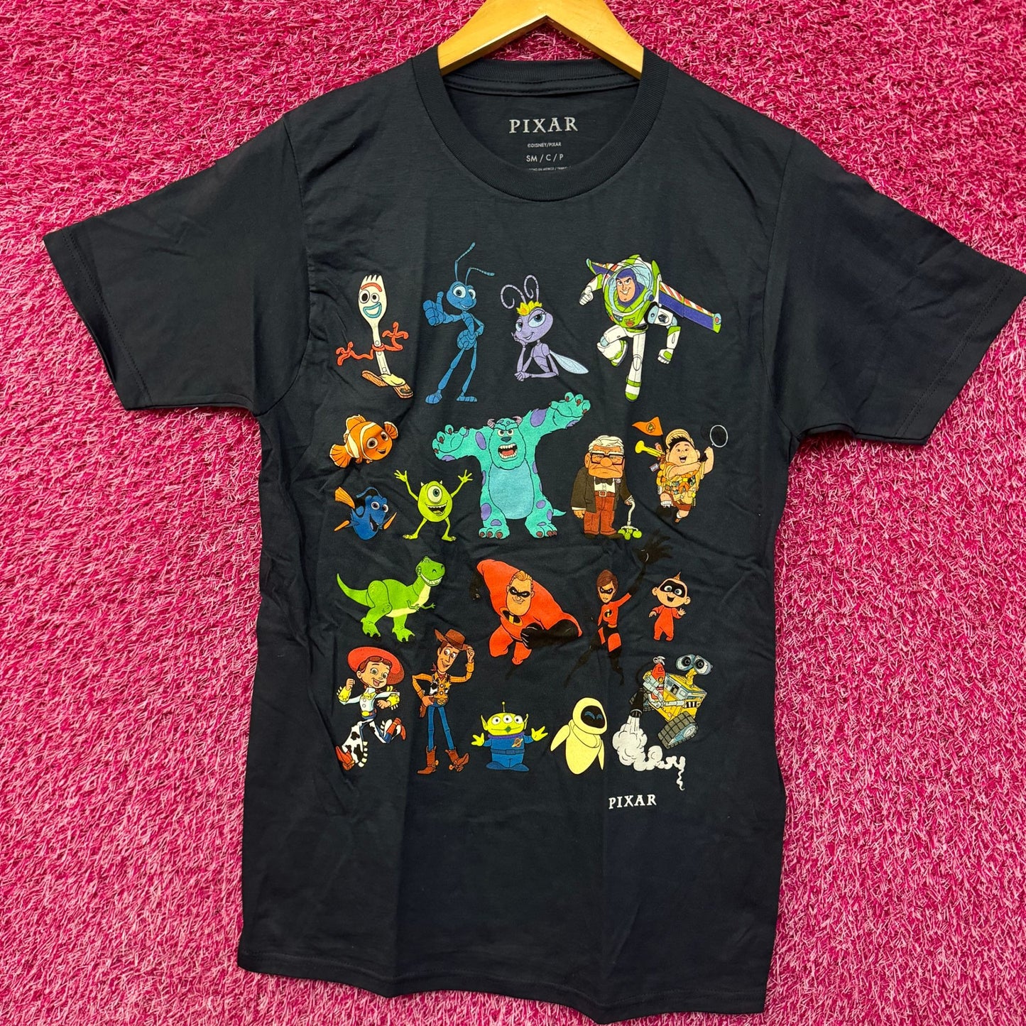 Pixar Characters T-shirt size Small