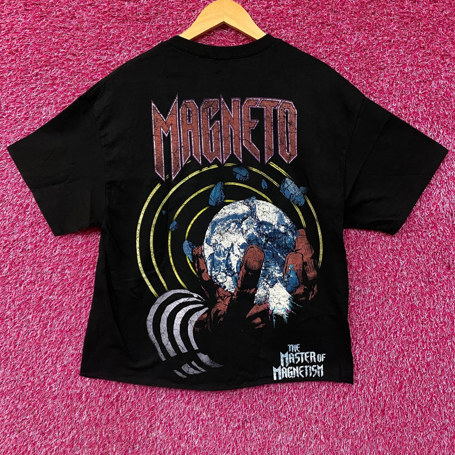 Marvel Magneto The Master Of Magnetism Crop T-Shirt Small