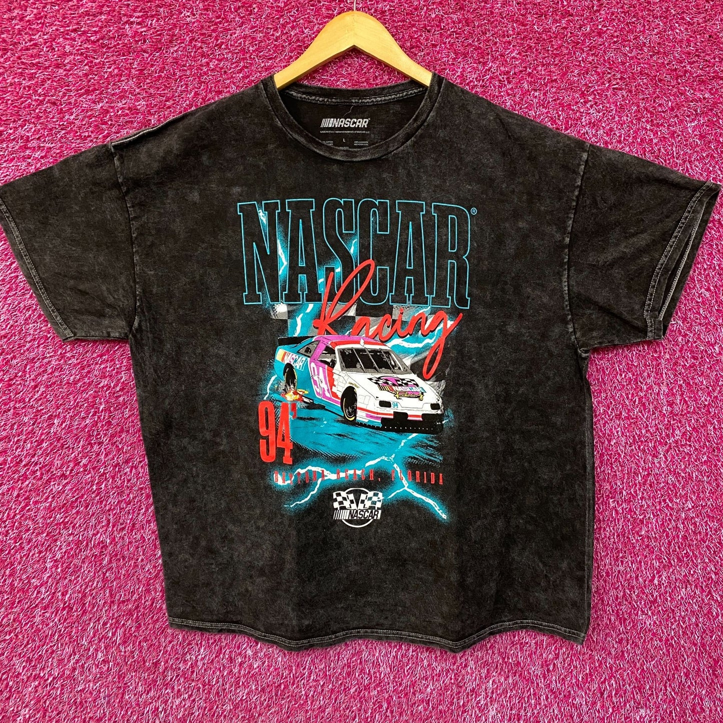 Nascar Racing When Lightning Strikes tshirt size Large