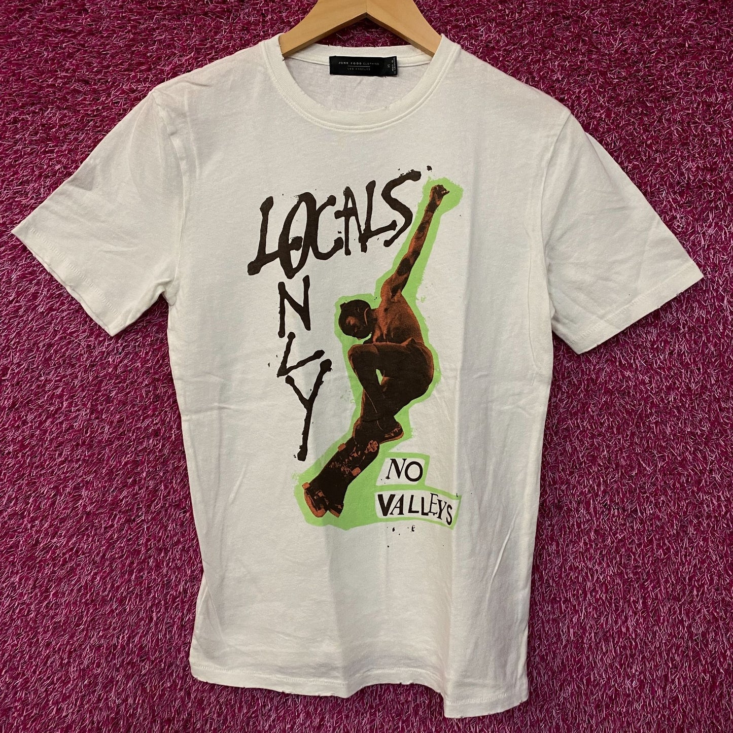 Junk Food Clothing Locals Only No Valley Vintage Style Graphic Tee XS