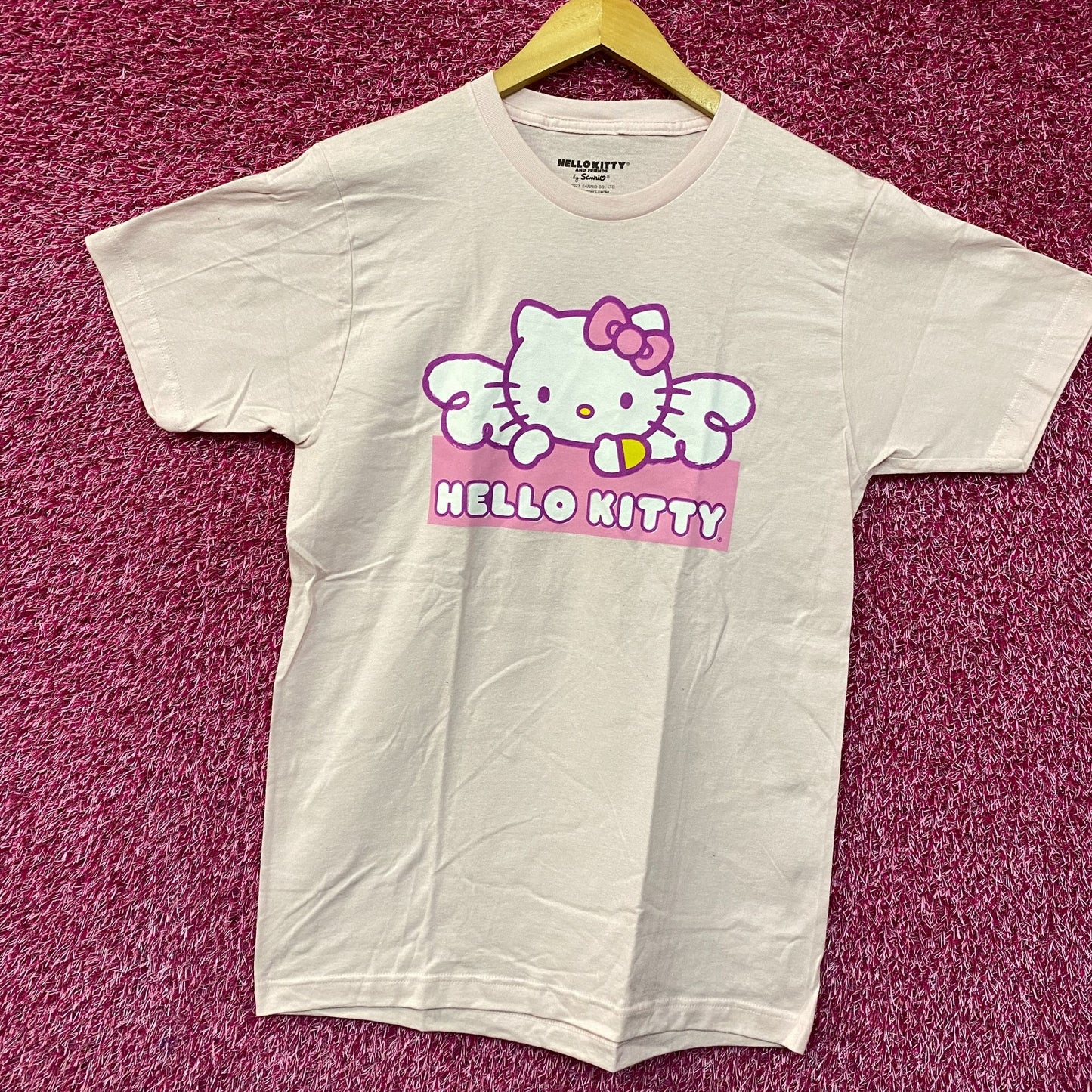 Sanrio Hello Kitty Angel Wings Pink T-Shirt Medium
