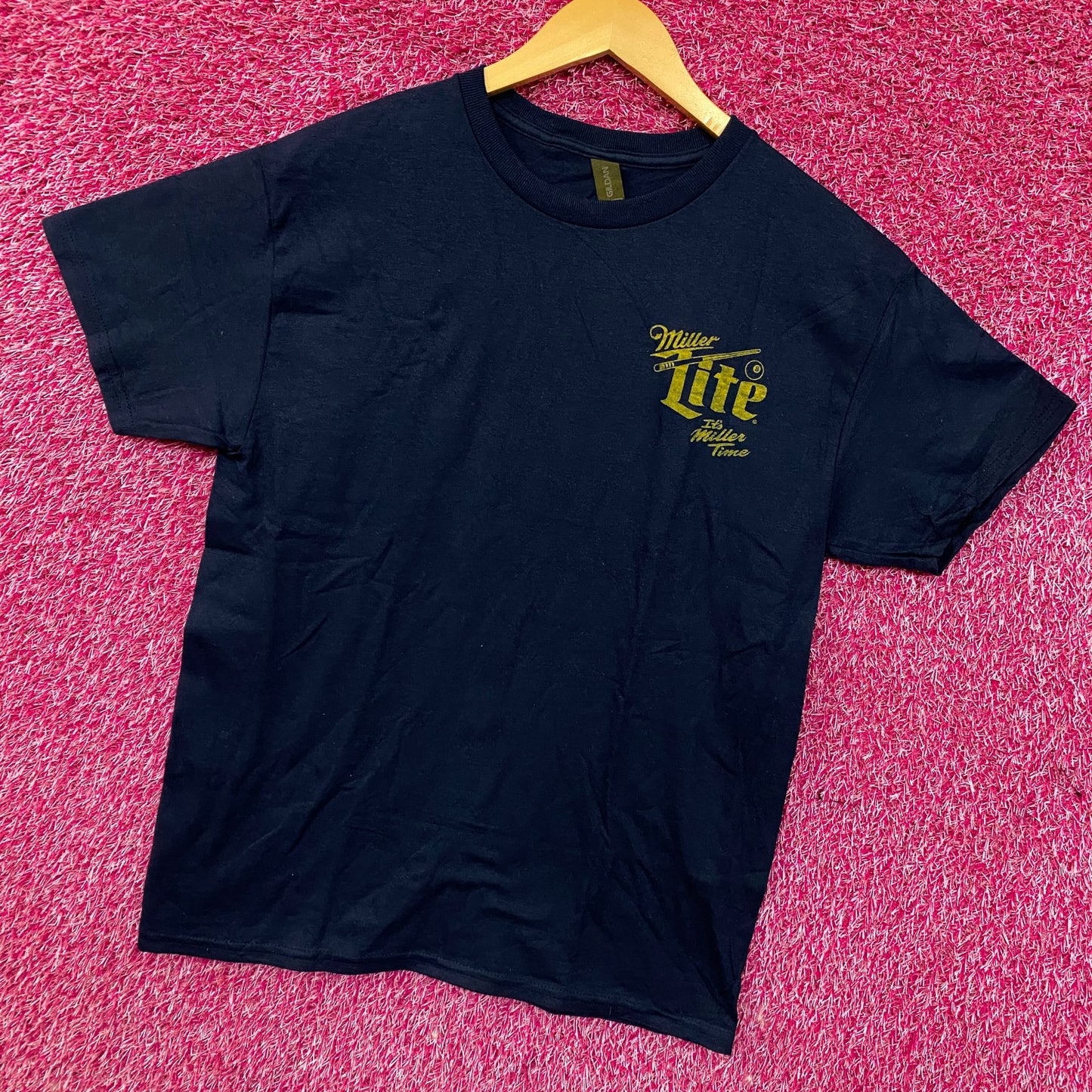 Junk Food Clothing Miller Lite Racks Up Flea Market Tee Medium