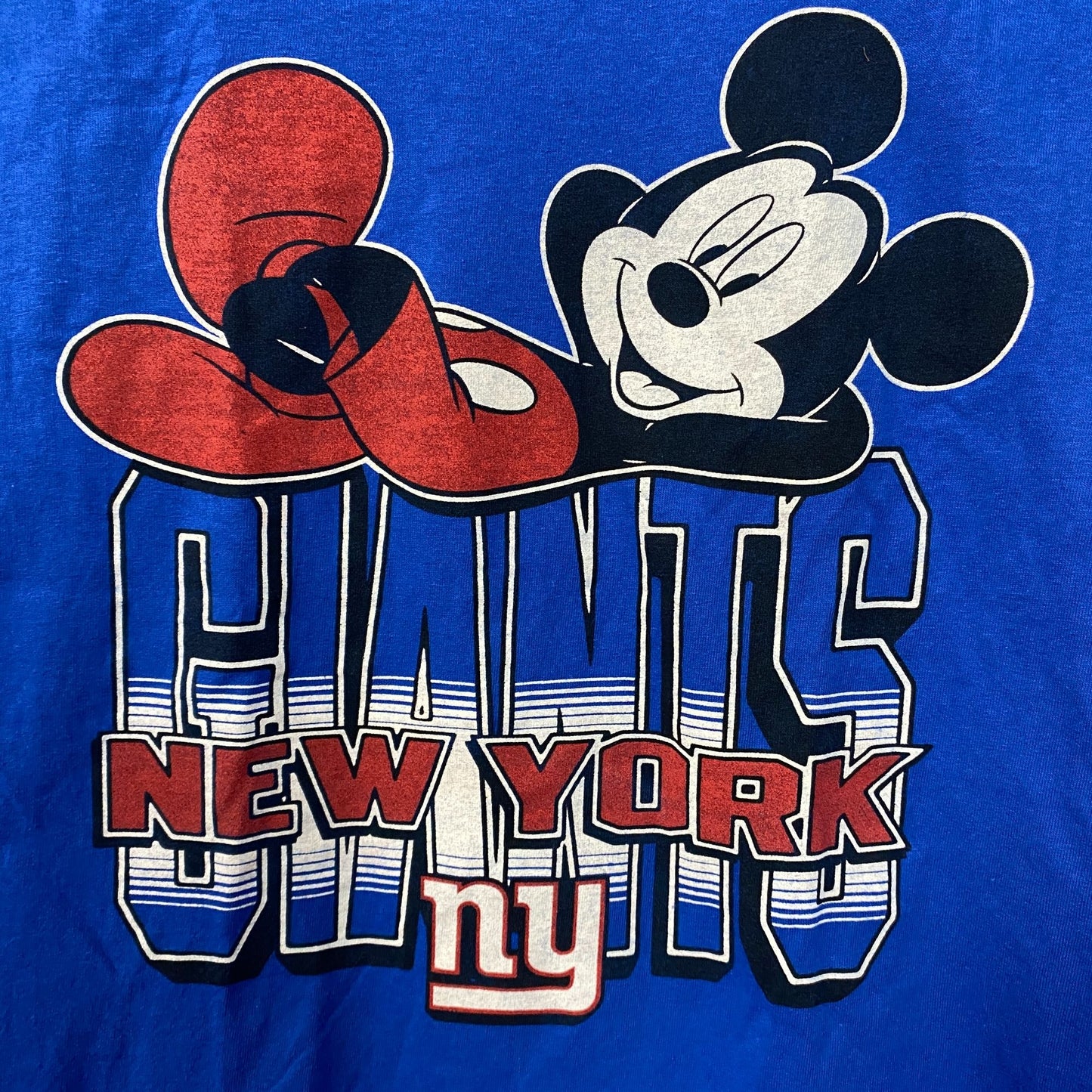 Disney x Junk Food NFL New York Giants Mickey Mouse Kick Back T-Shirt Medium