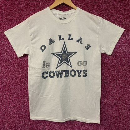 Junk Food Dallas Cowboys Est. 1960 Graphic Vintage Style T-Shirt Small