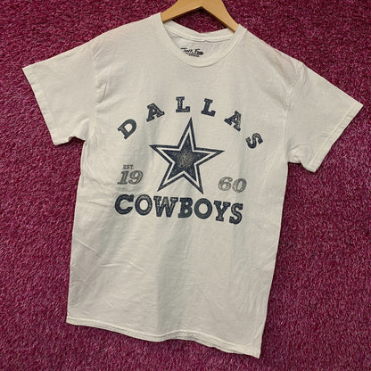 Junk Food Dallas Cowboys Est. 1960 Graphic Vintage Style T-Shirt Small