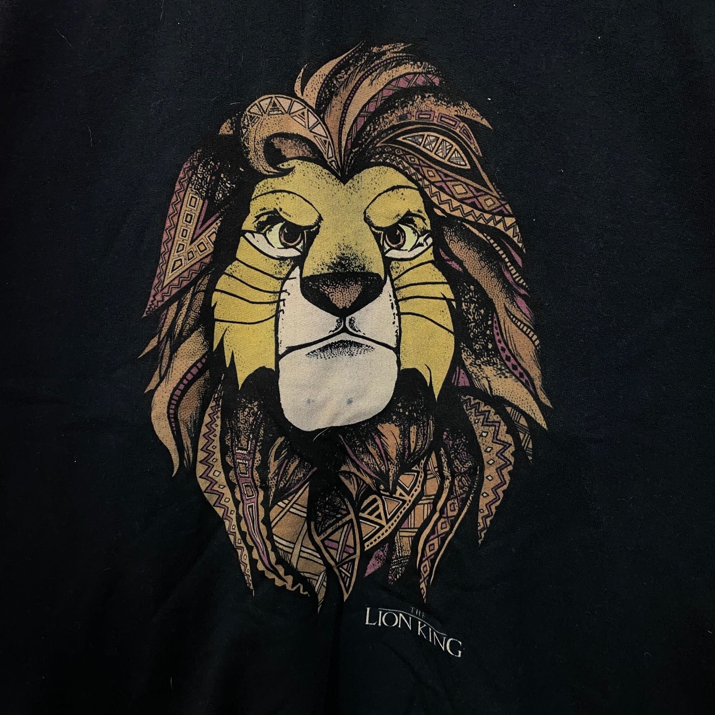 The Lion King Swahili Tribal Simba Disney Movie Crewneck XL