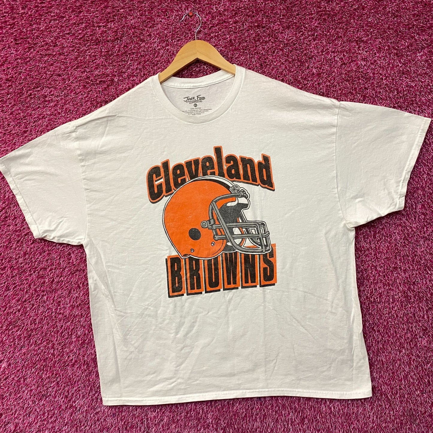 Junk Food Clothing NFL Cleveland Browns Throwback Helmet T-Shirt XL