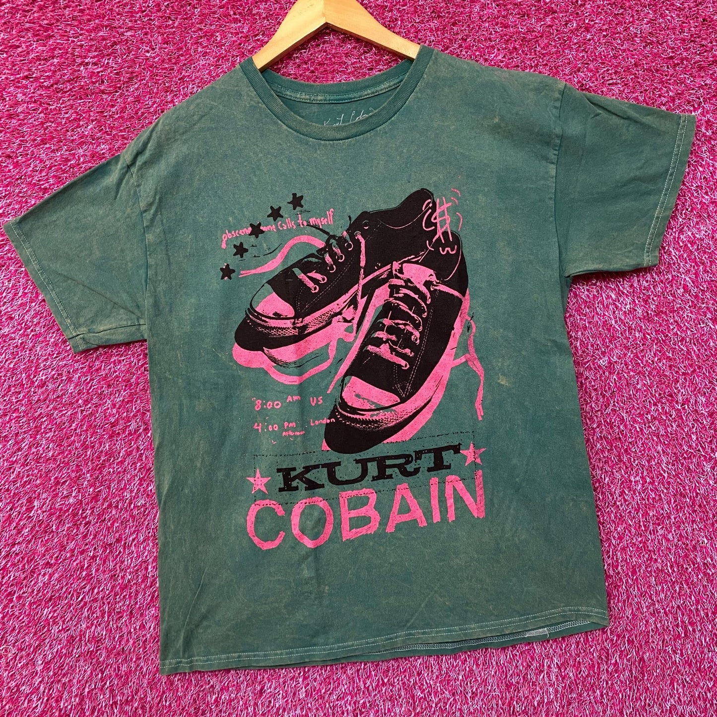Kurt Cobain Nirvana Converse Chuck Taylors T-Shirt Large