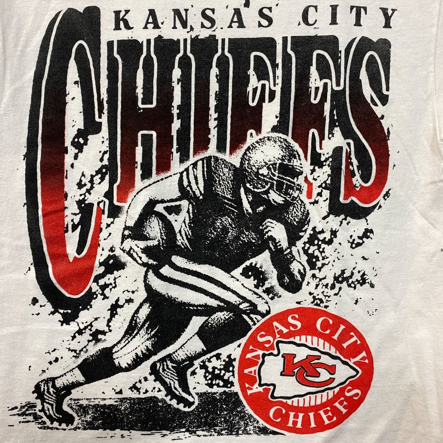 Junk Food Clothing NFL Kansas City Chiefs Rushing Flea Market T-Shirt XS