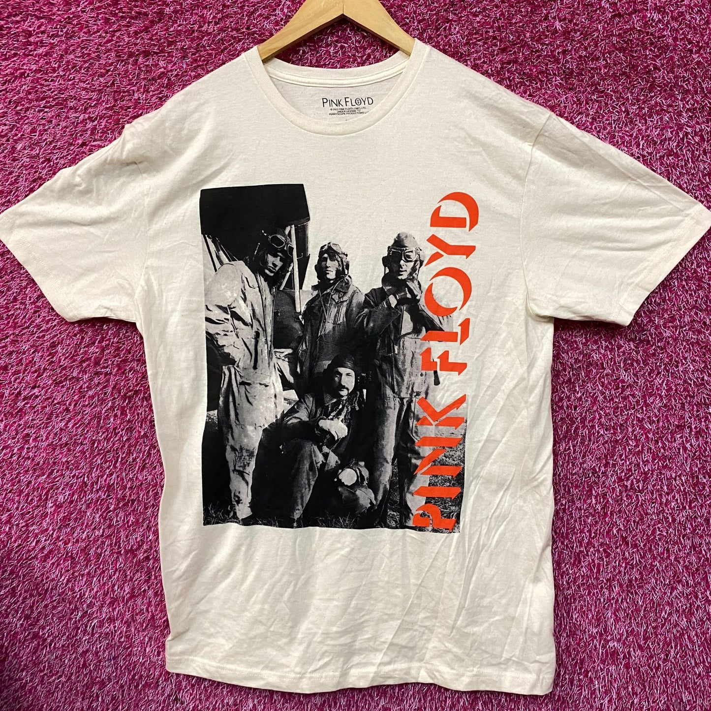 Pink Floyd Point Me at the Sky Graphic T-Shirt Medium