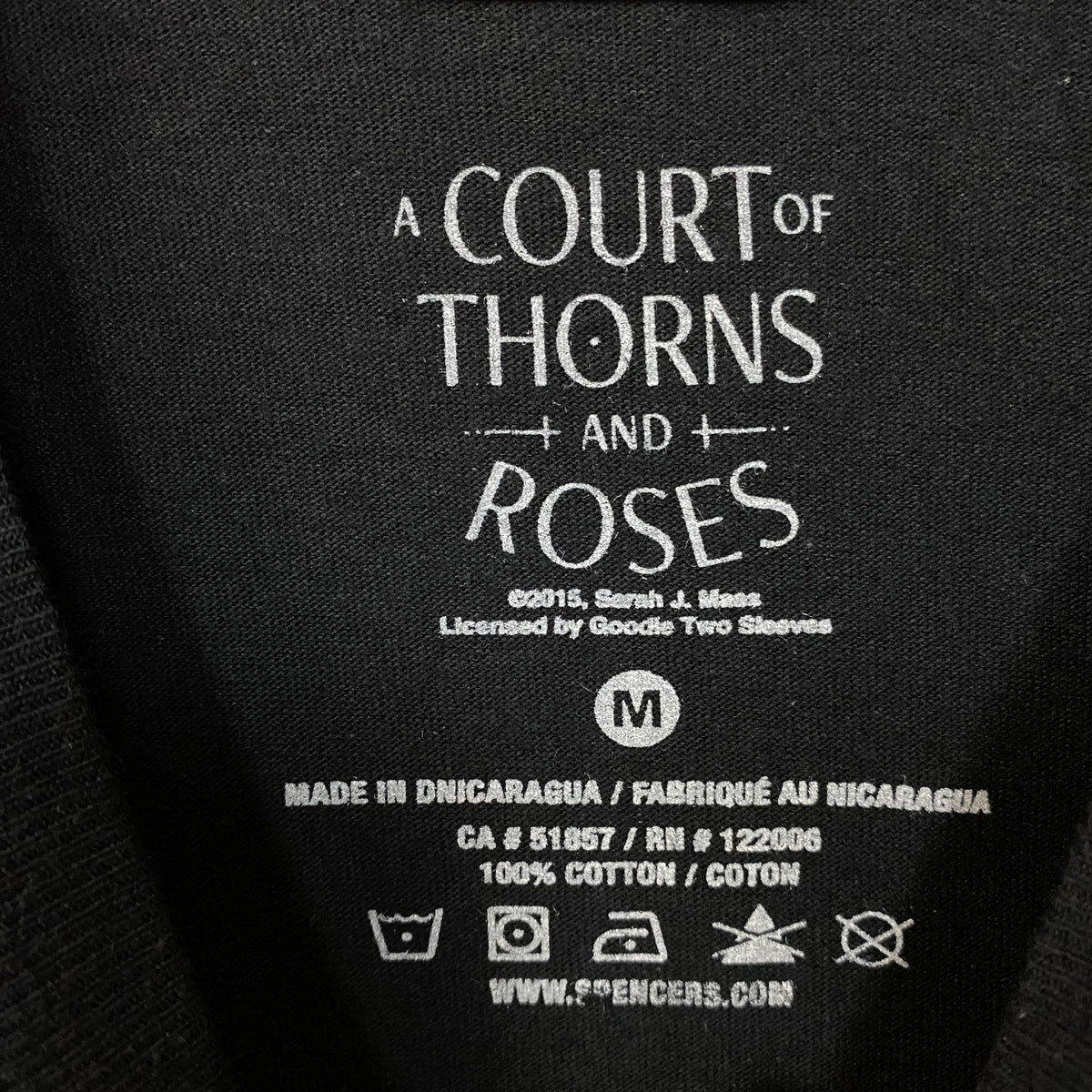 A Court of Thorns and Roses "I Love Bat Boys" T-Shirt Medium
