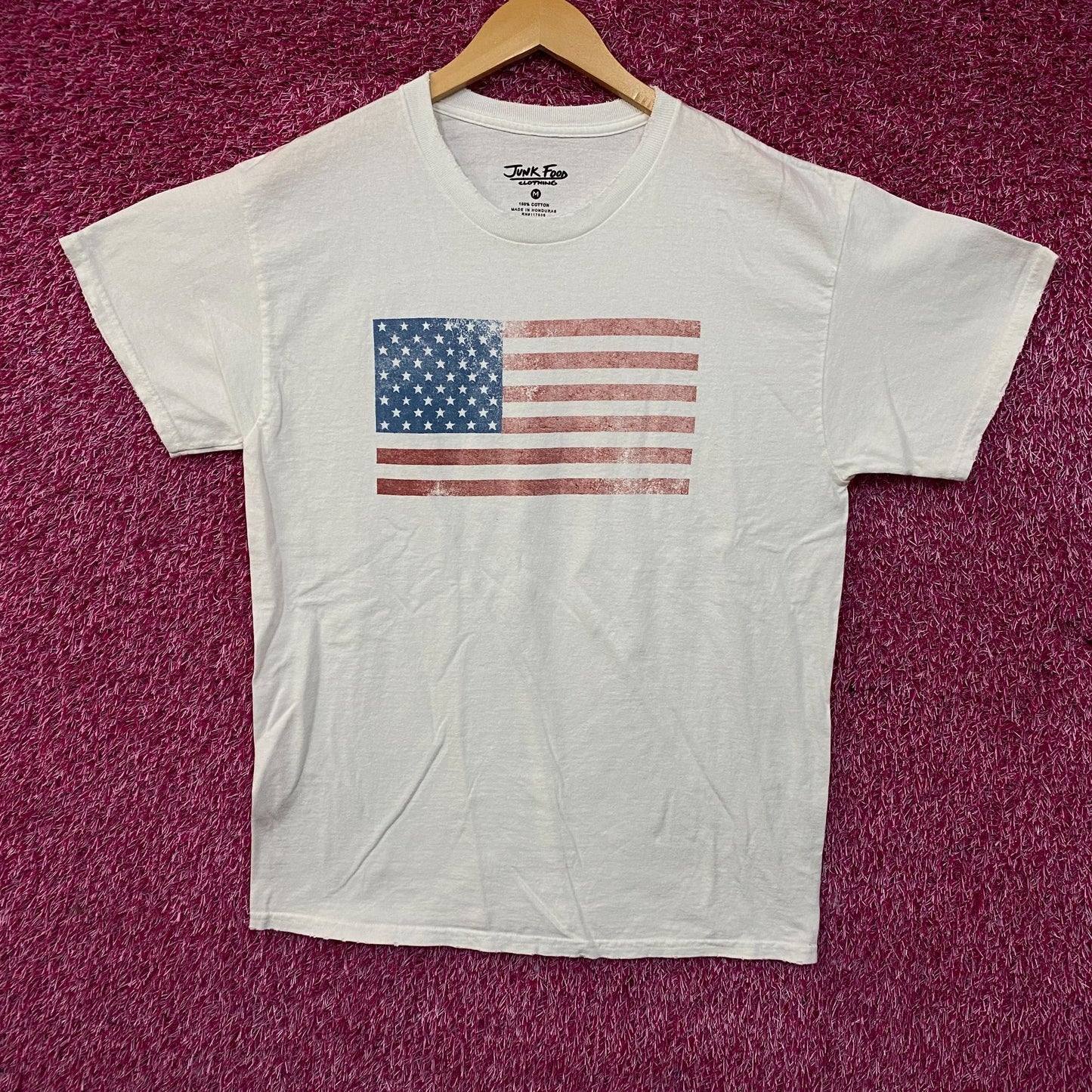 Junk Food Brand Distressed American Flag Graphic T-Shirt Medium