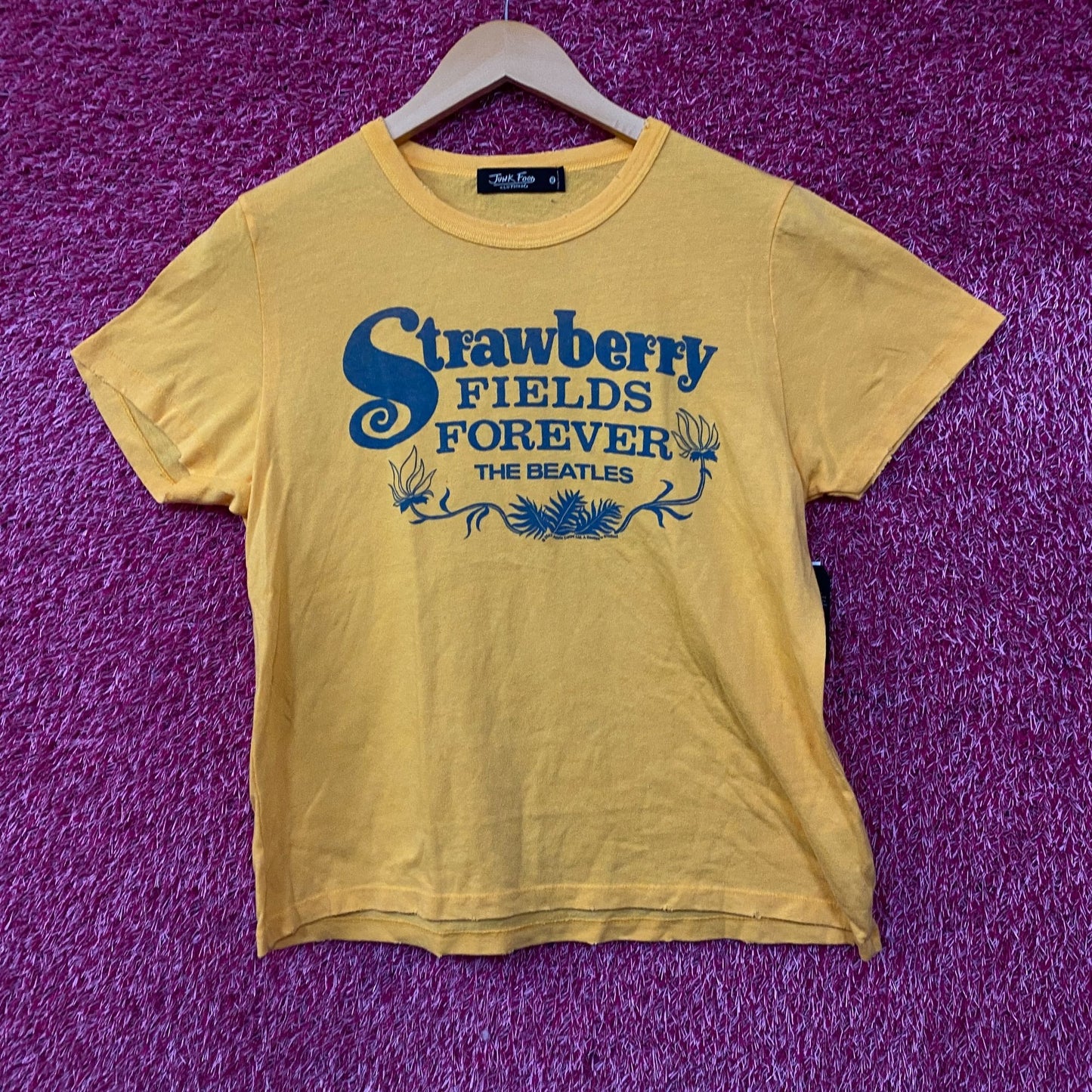 Junk Food The Beatles Strawberry Fields Forever Women's Graphic Tee XL