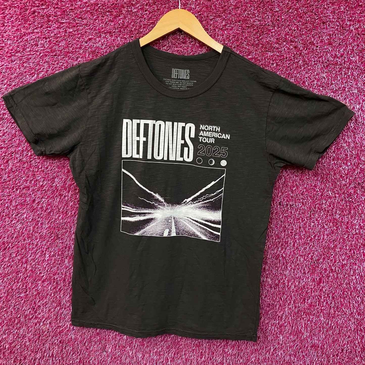 Deftones 2025 North American Tour 2025 Nu Metal T-Shirt Medium